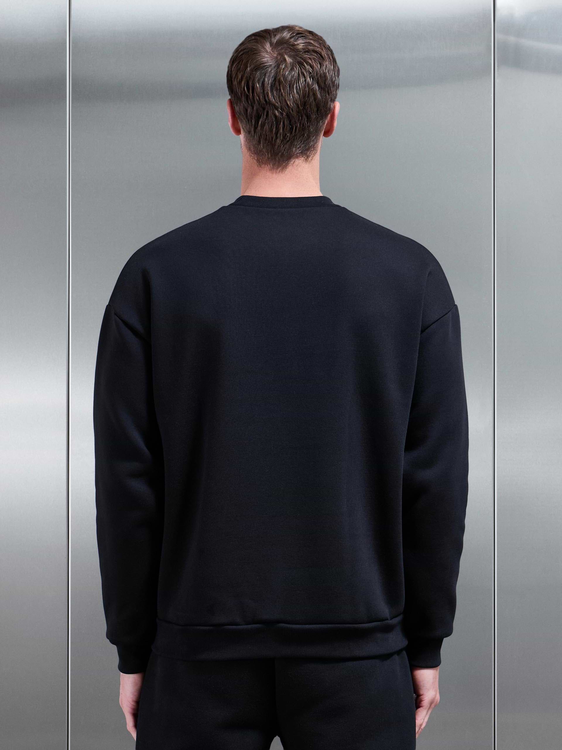 Relaxed Fit Sweatshirt in Black