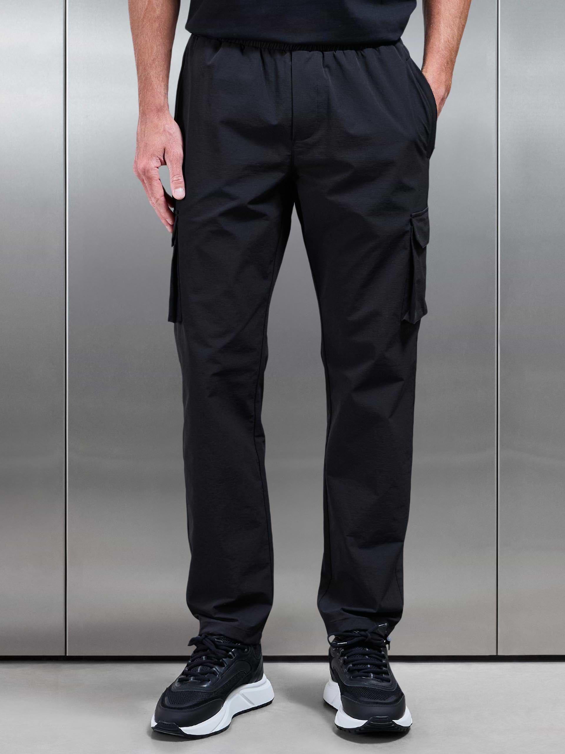 Relaxed Fit Utility Cargo Pant in Black
