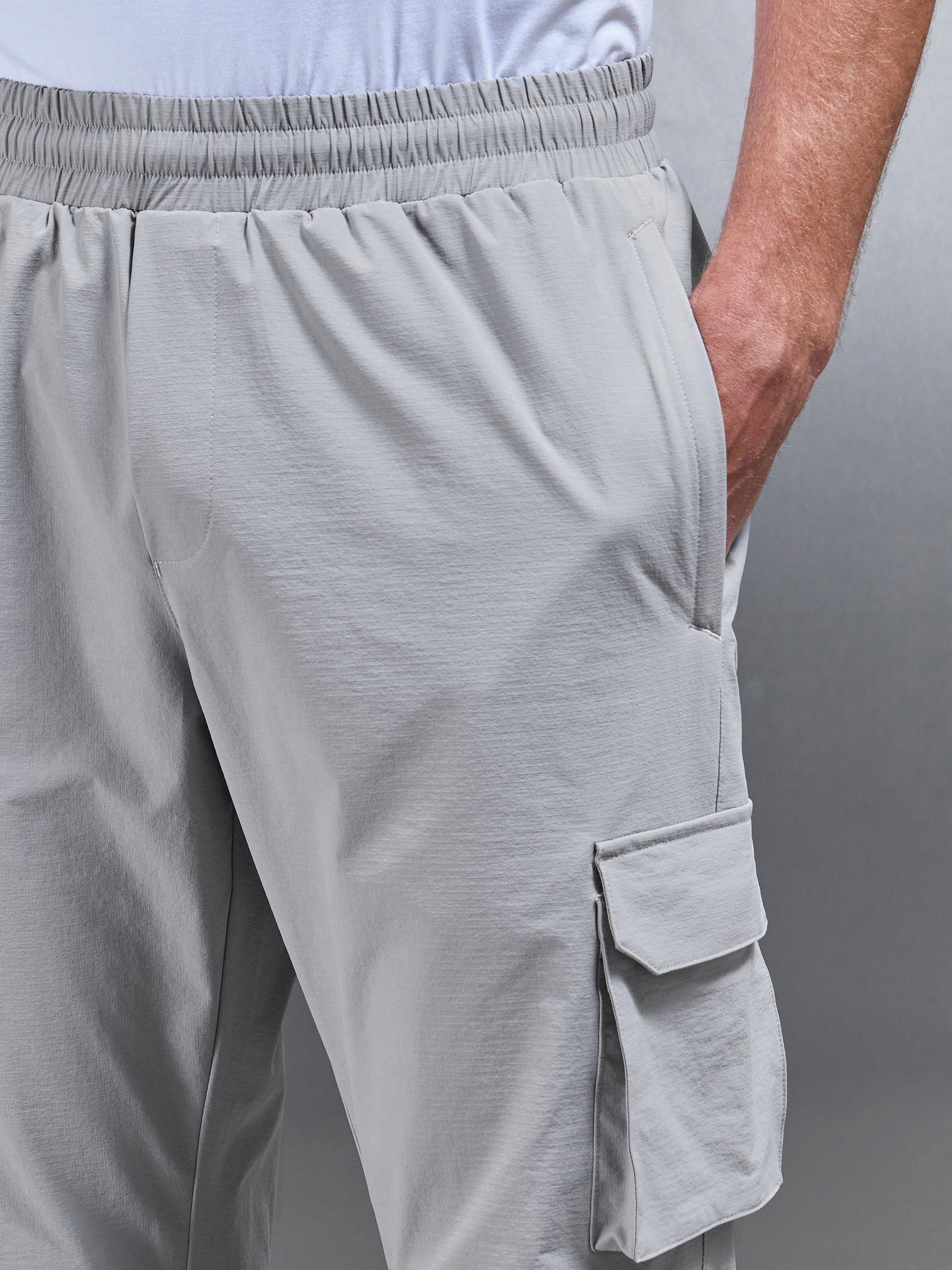 Relaxed Fit Utility Cargo Pant in Mid Grey