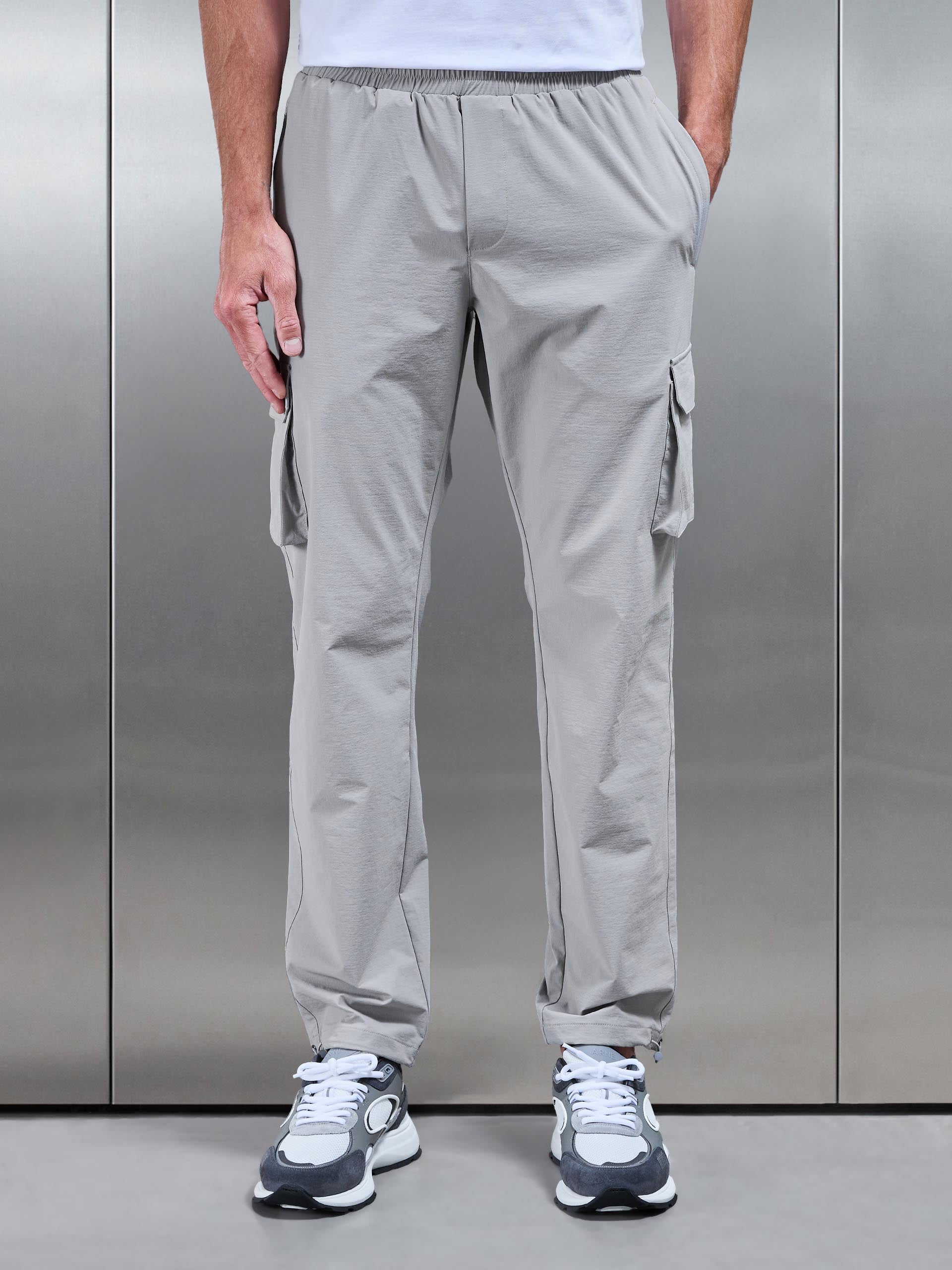 Relaxed Fit Utility Cargo Pant in Mid Grey