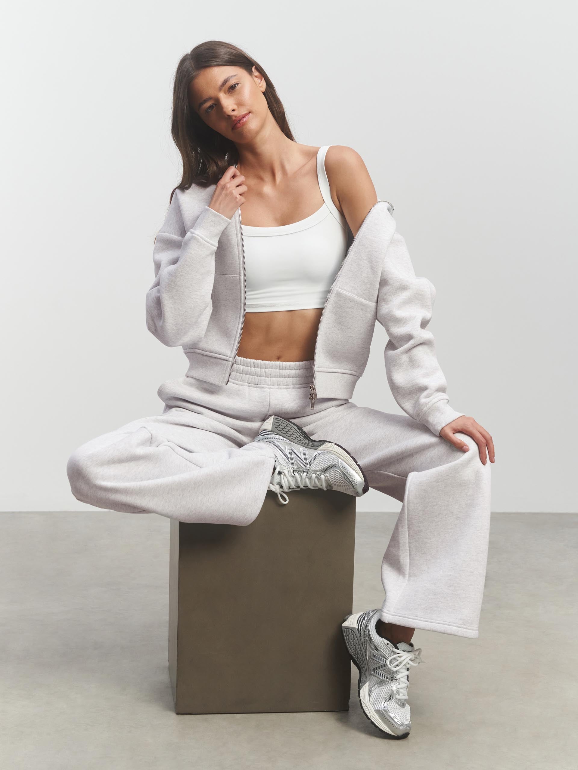 Womens Relaxed Zip Hoodie in Marl Grey