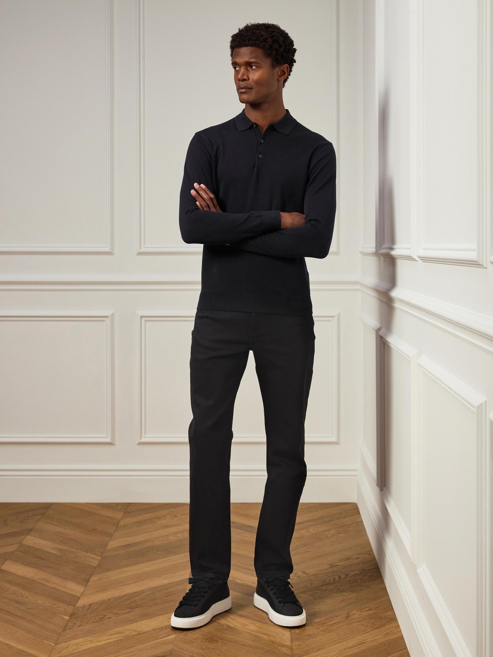 Straight Leg Denim Jeans in Solid Black