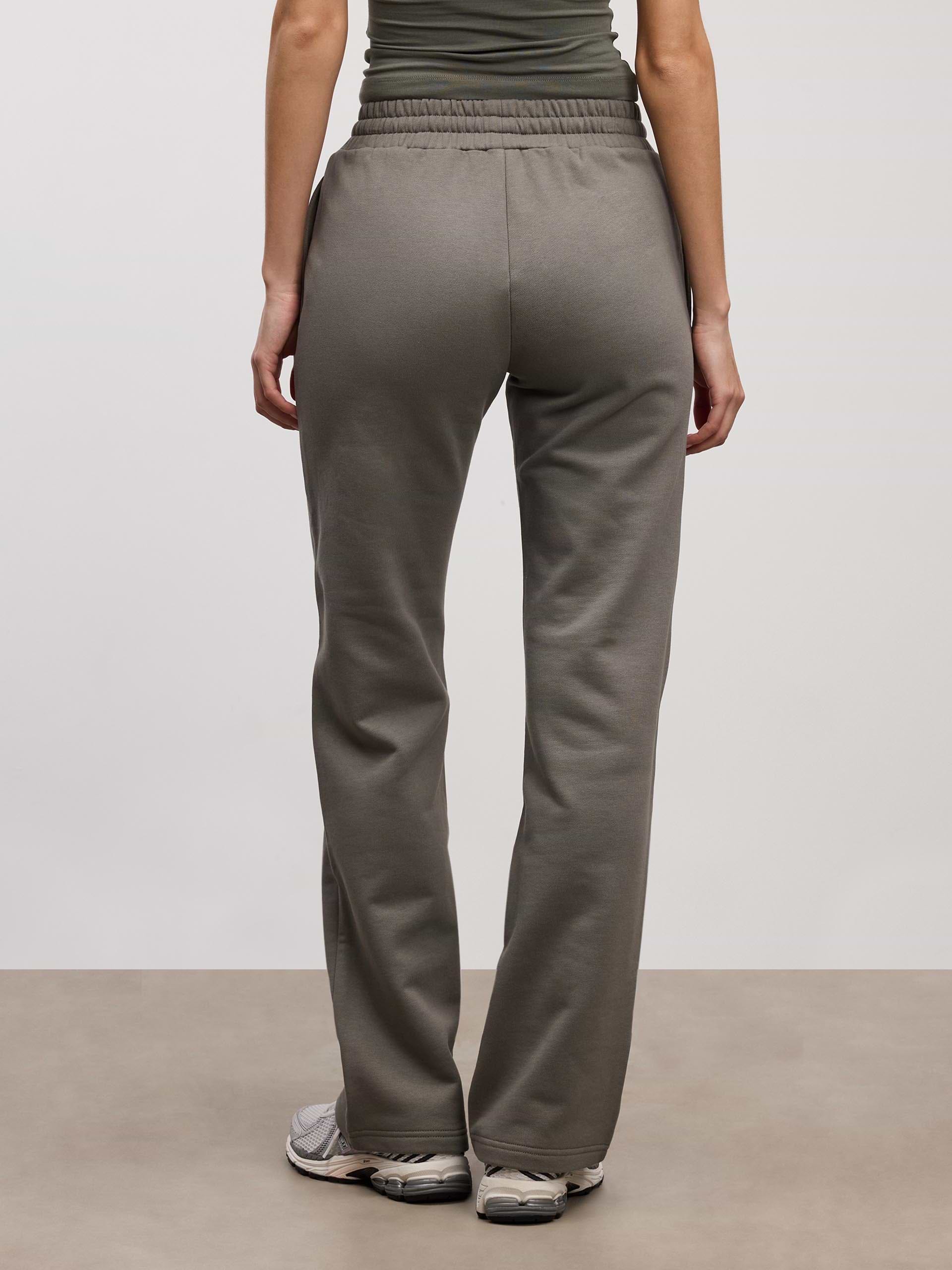Womens Relaxed Jersey Straight Leg Jogger in Sage