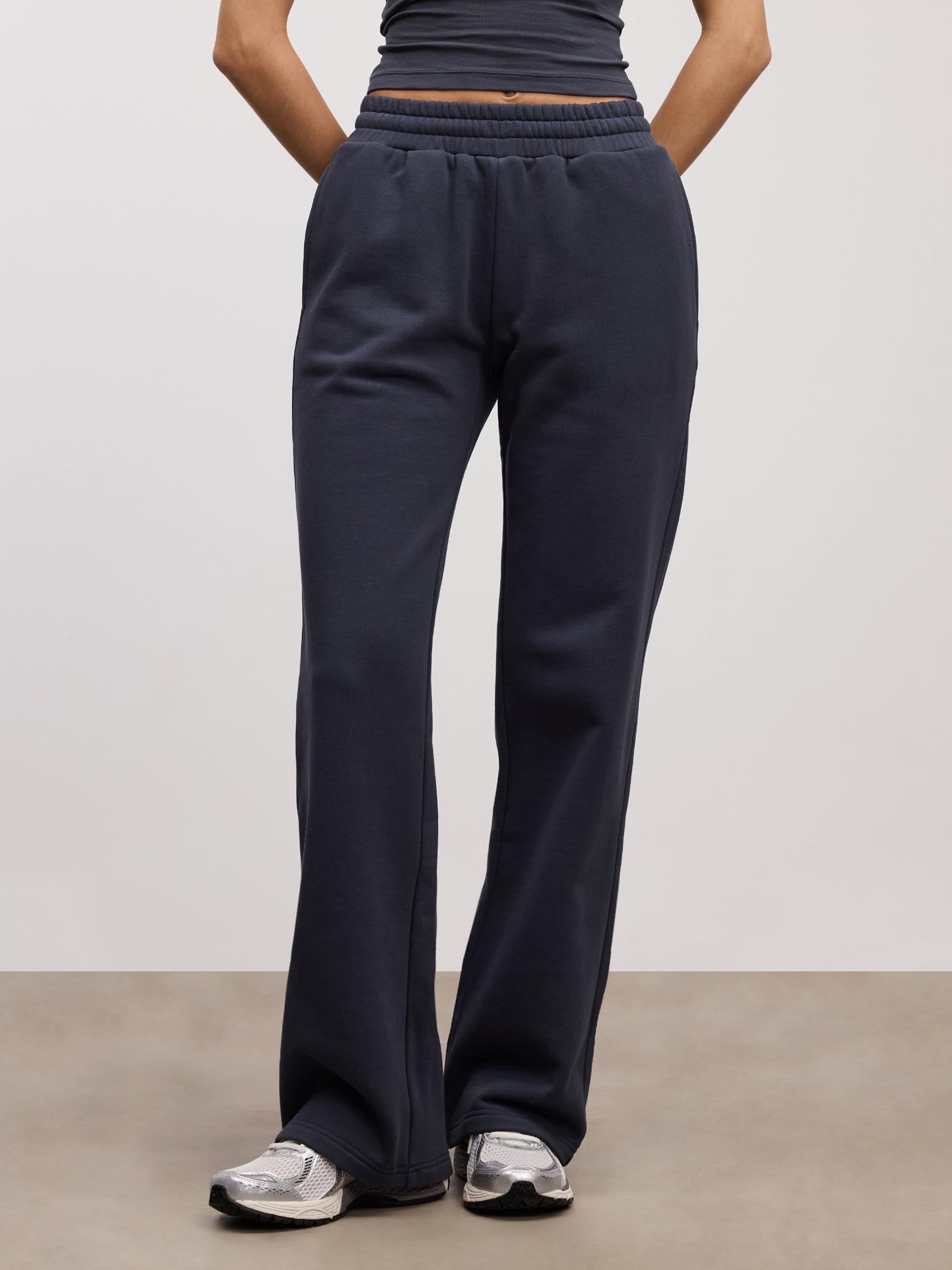 Womens Relaxed Straight Leg Jogger in Slate Blue