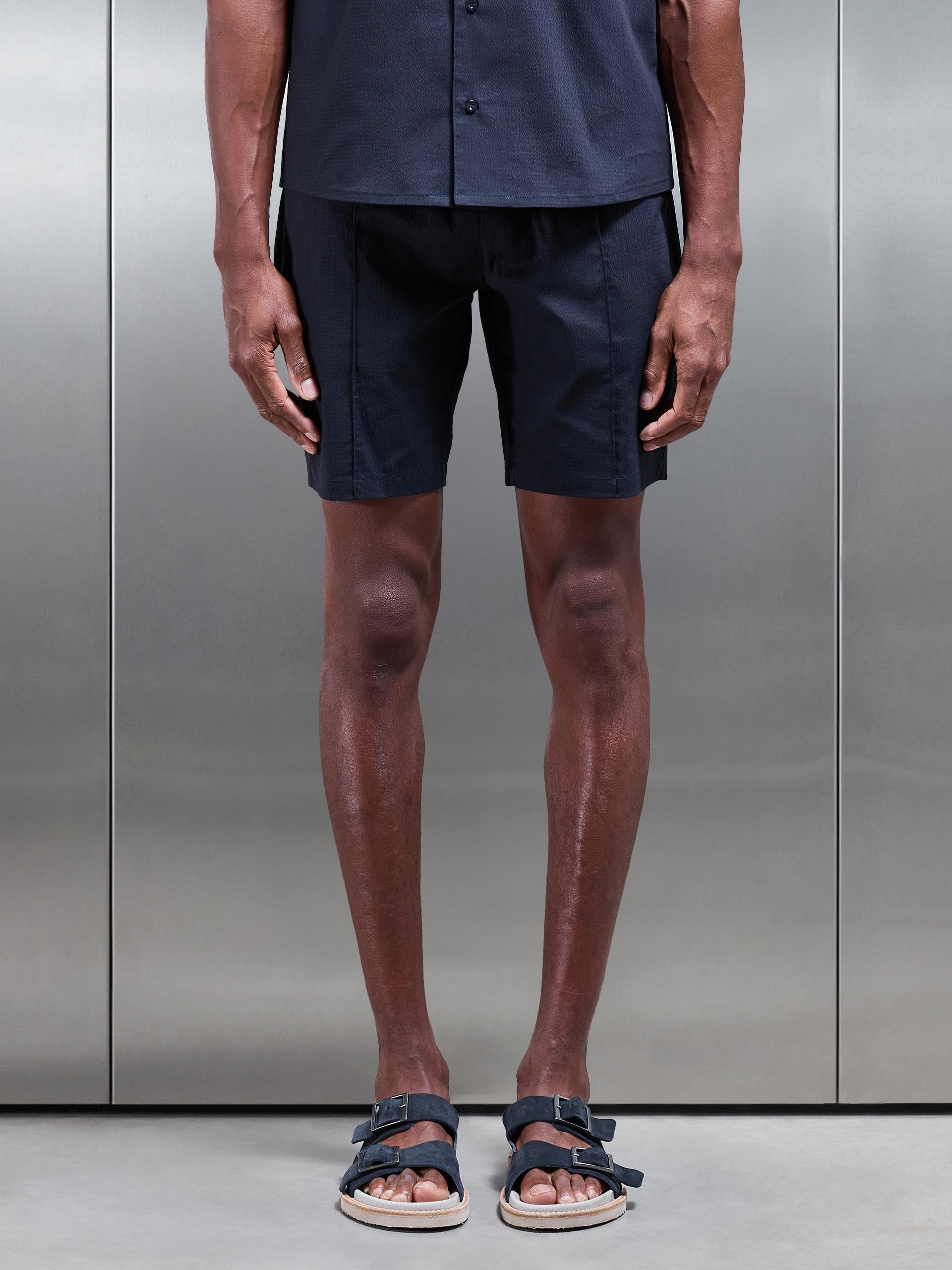 Seersucker Short in Navy
