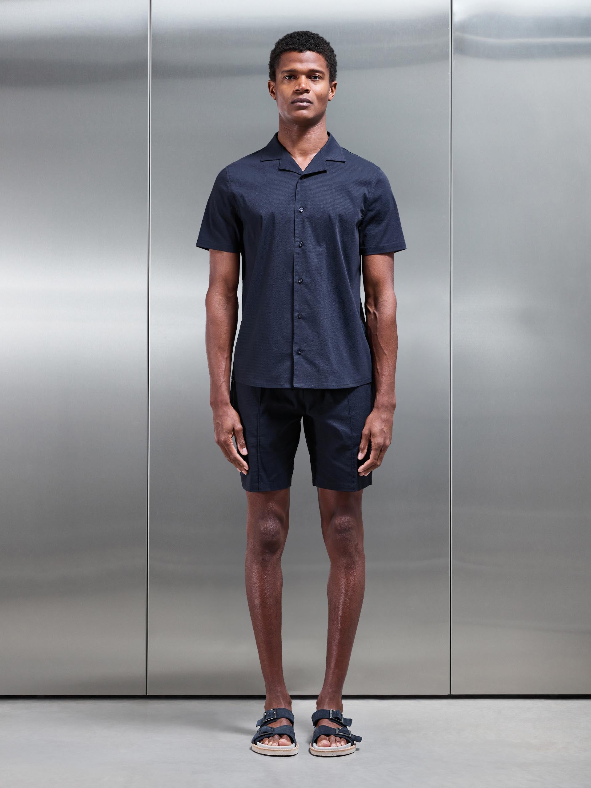 Seersucker Short in Navy