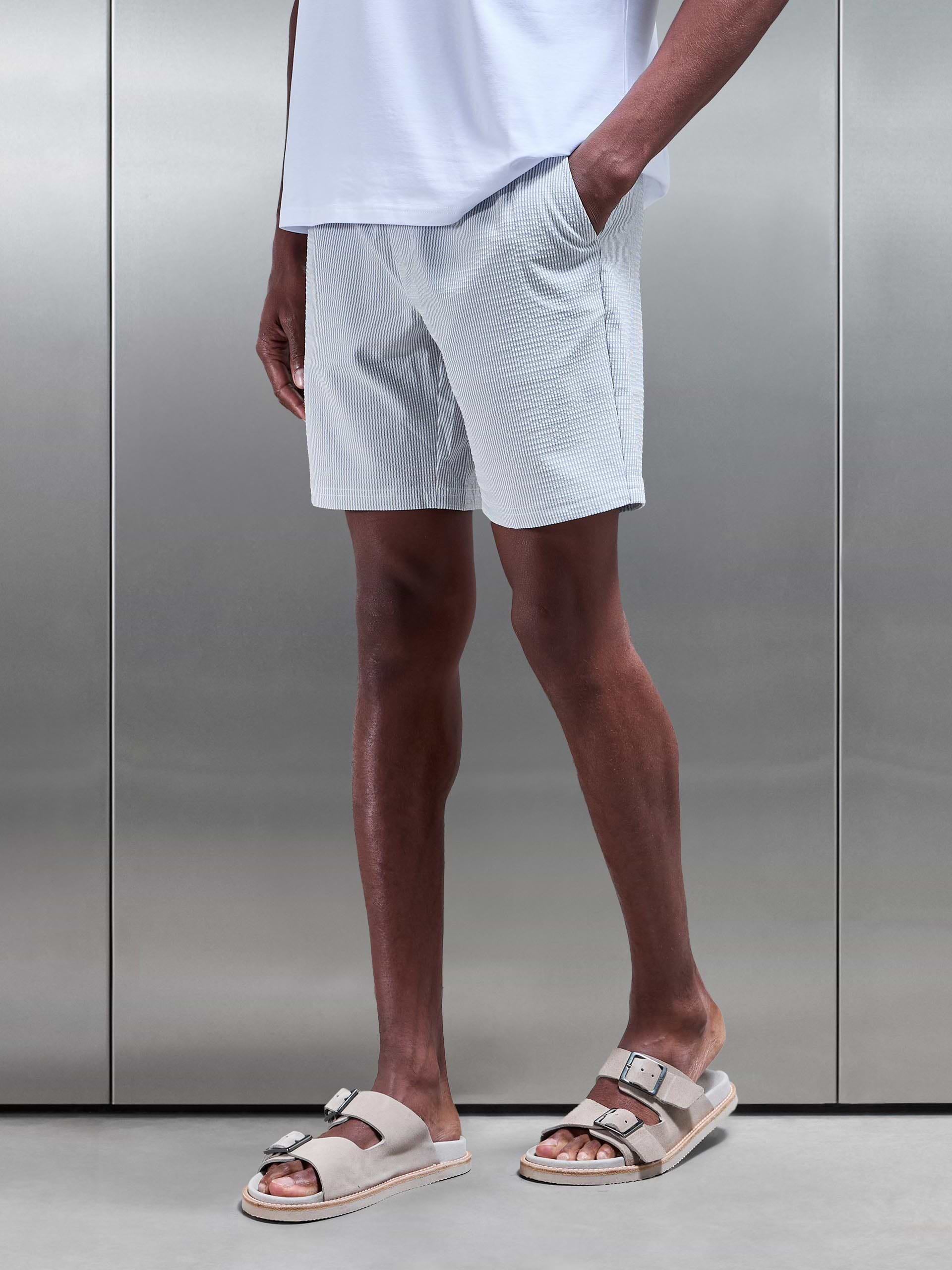 Seersucker Stripe Textured Short in Blue