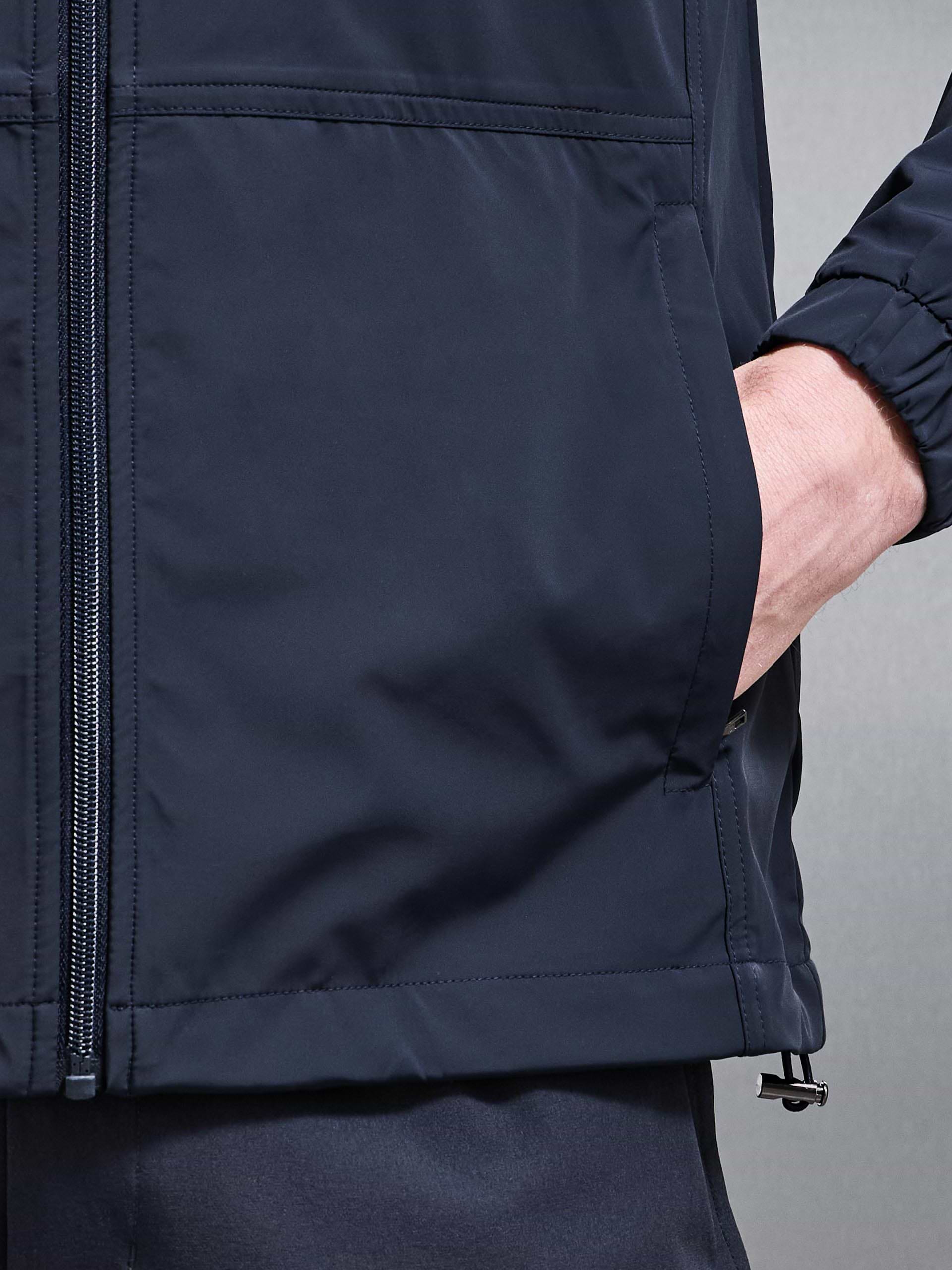 Shell Stripe Windbreaker in Navy