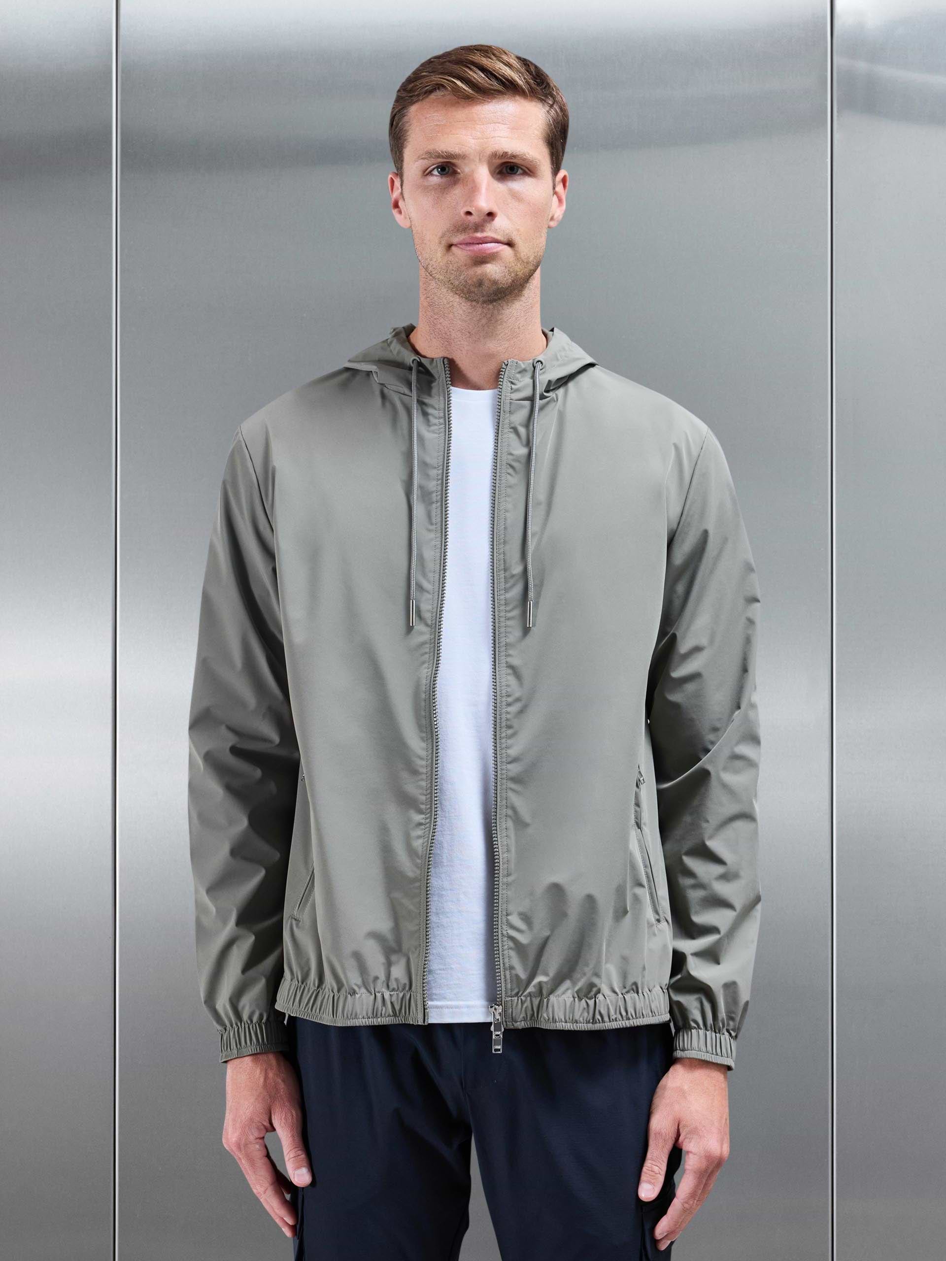 Shell Windbreaker in Olive