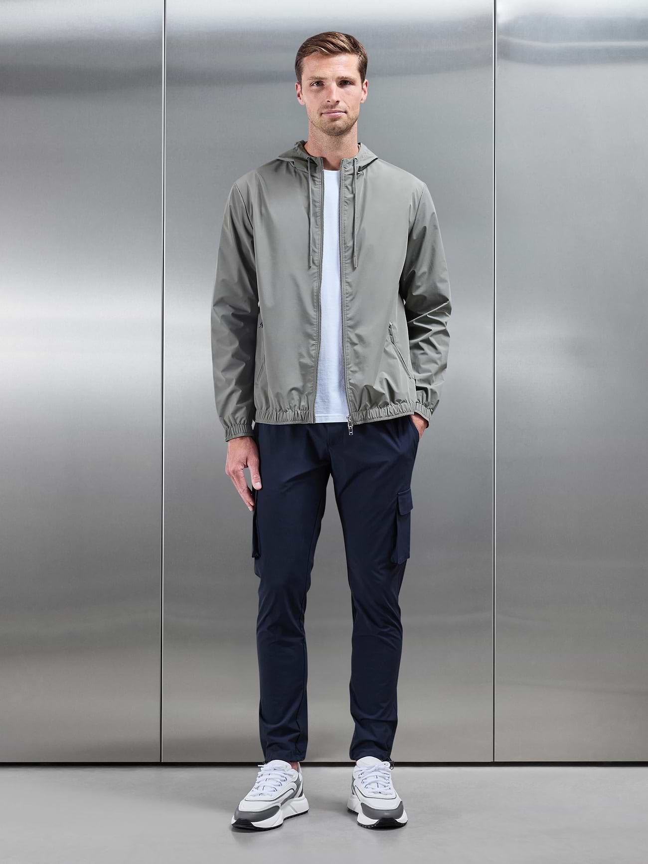 Shell Windbreakert Shell Windbreaker in Olive | ARNE UK
