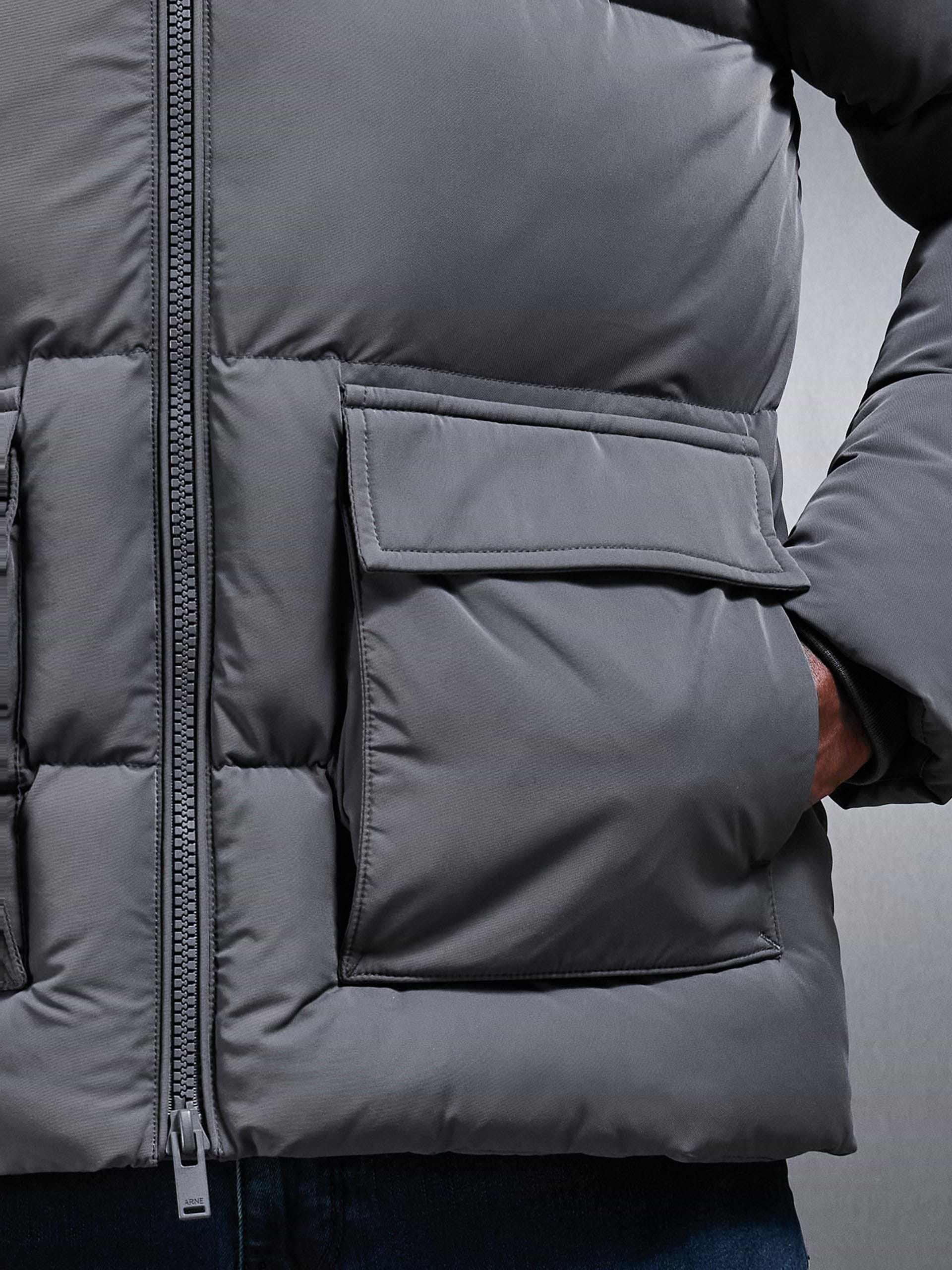 Short Puffer Parka in Grey