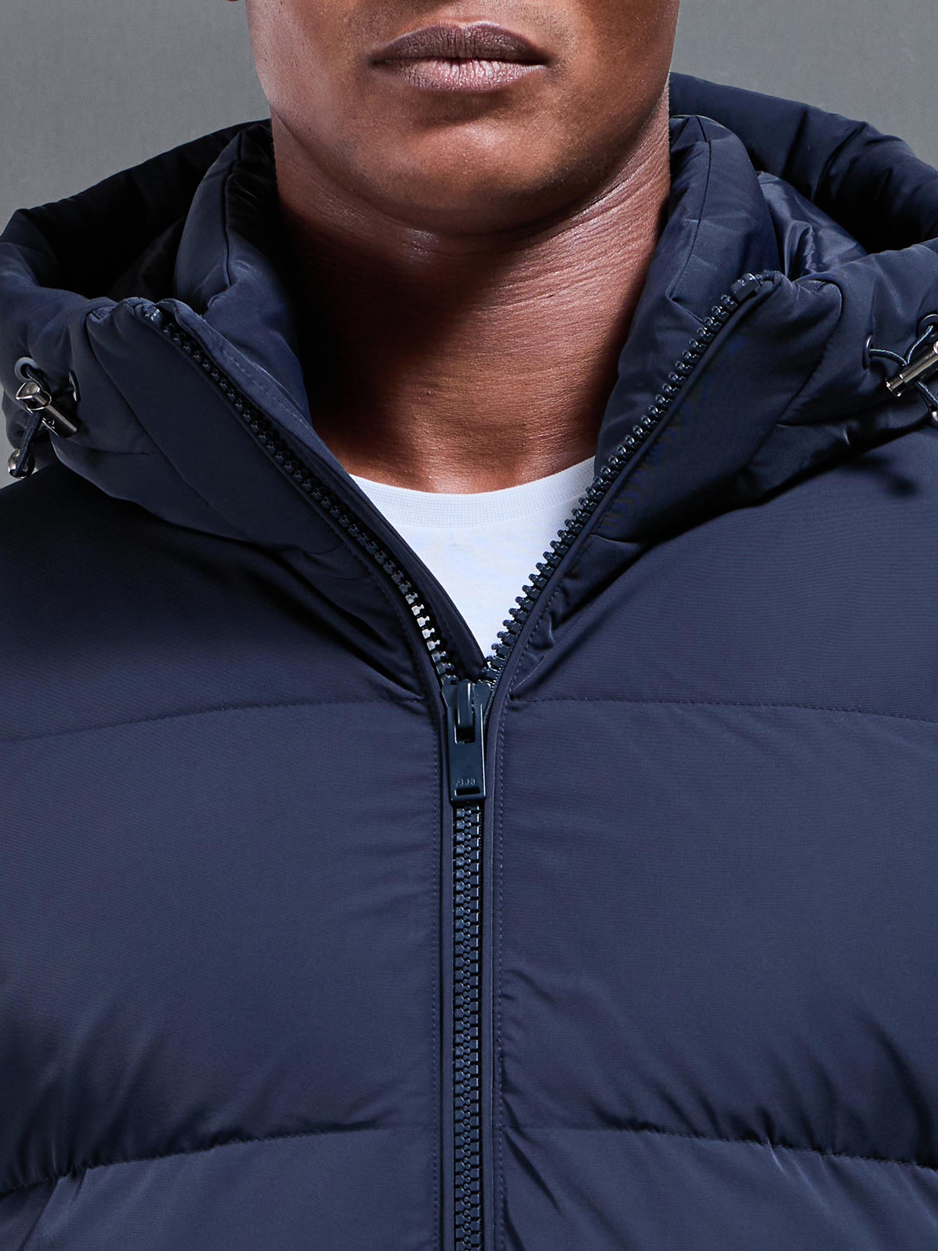 Short Puffer Parka in Navy