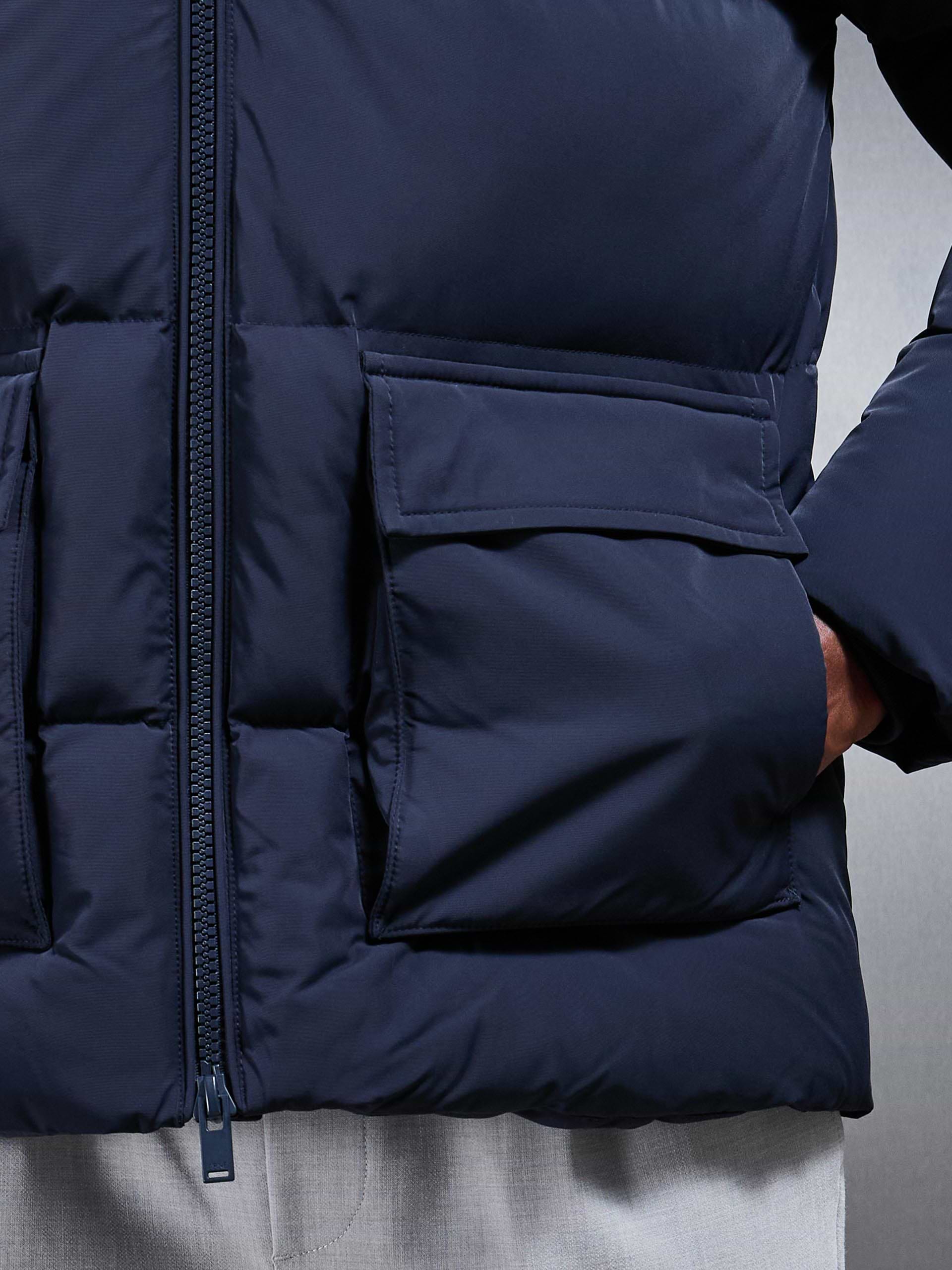 Short Puffer Parka in Navy