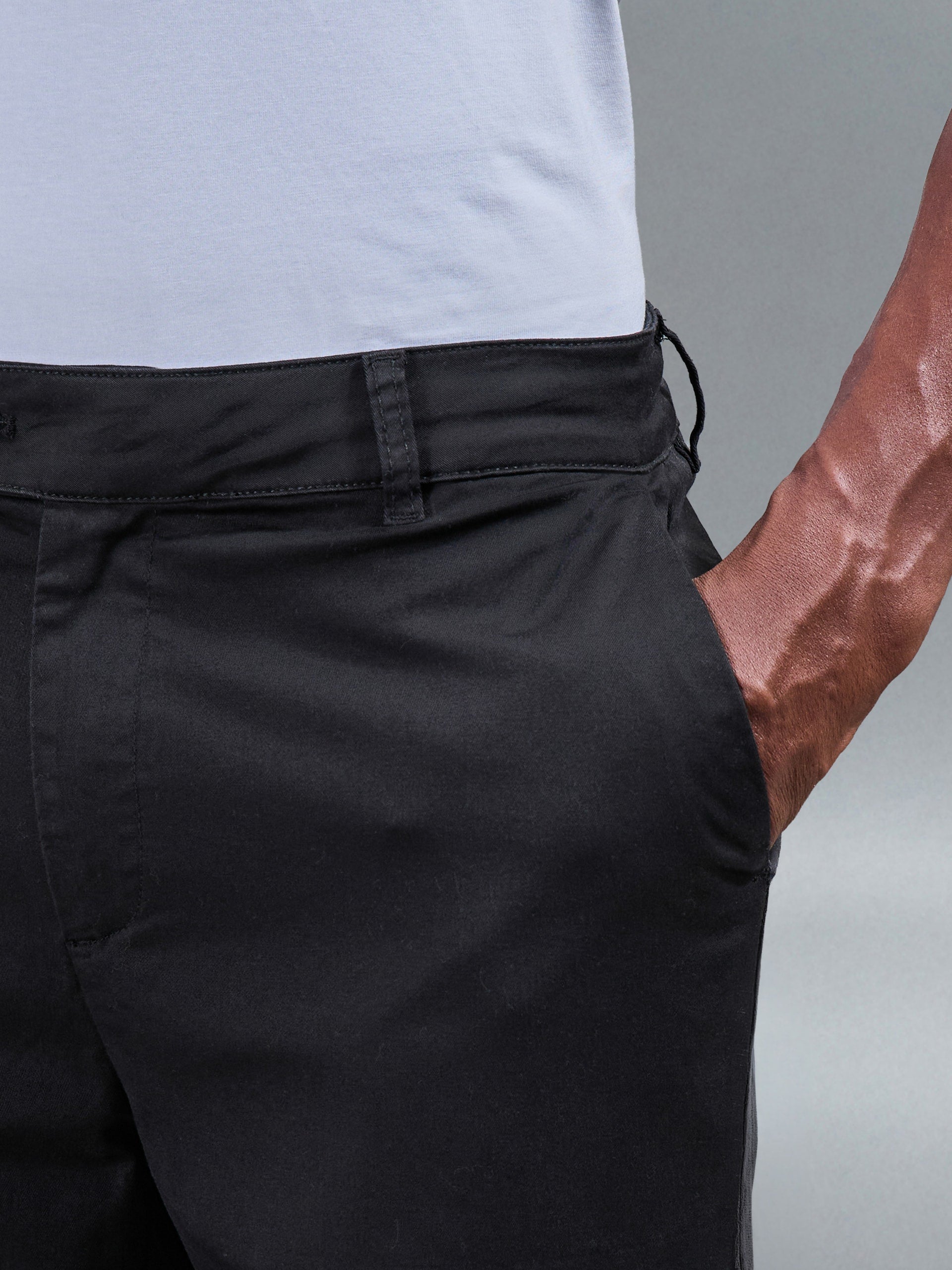 Slim Fit Tailored Chino Trouser in Black
