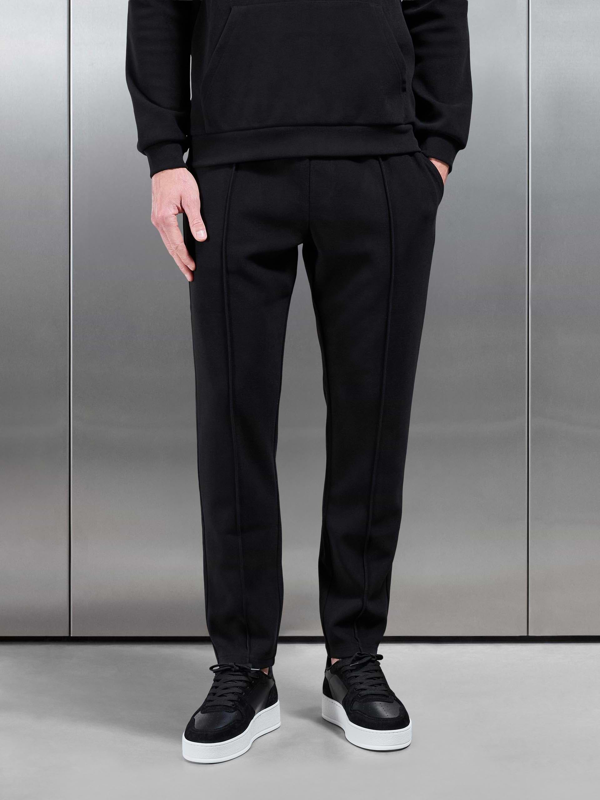 Slim Fit Knitted Jogger in Black