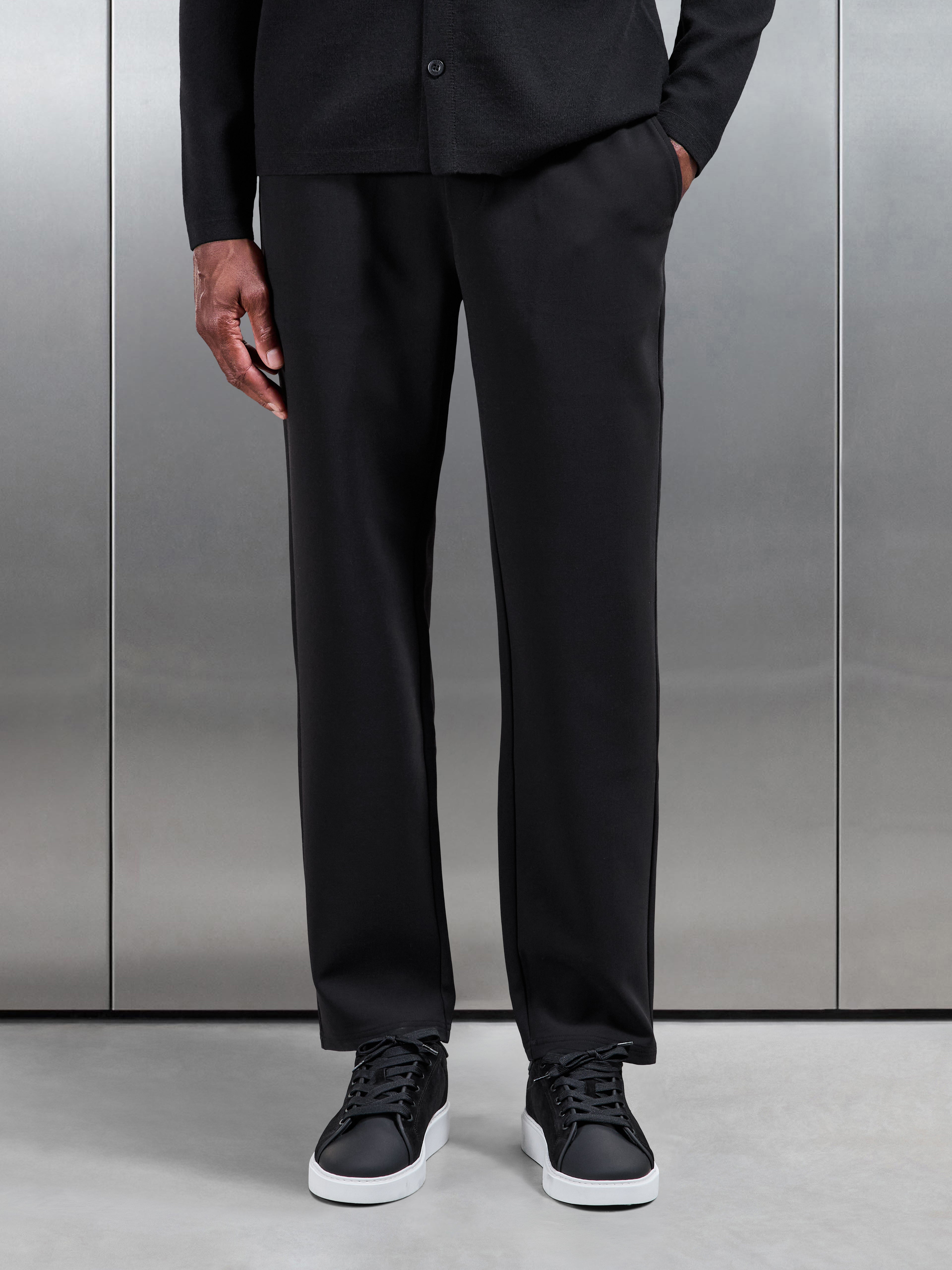 Smart Casual Straight Leg Jogger in Black