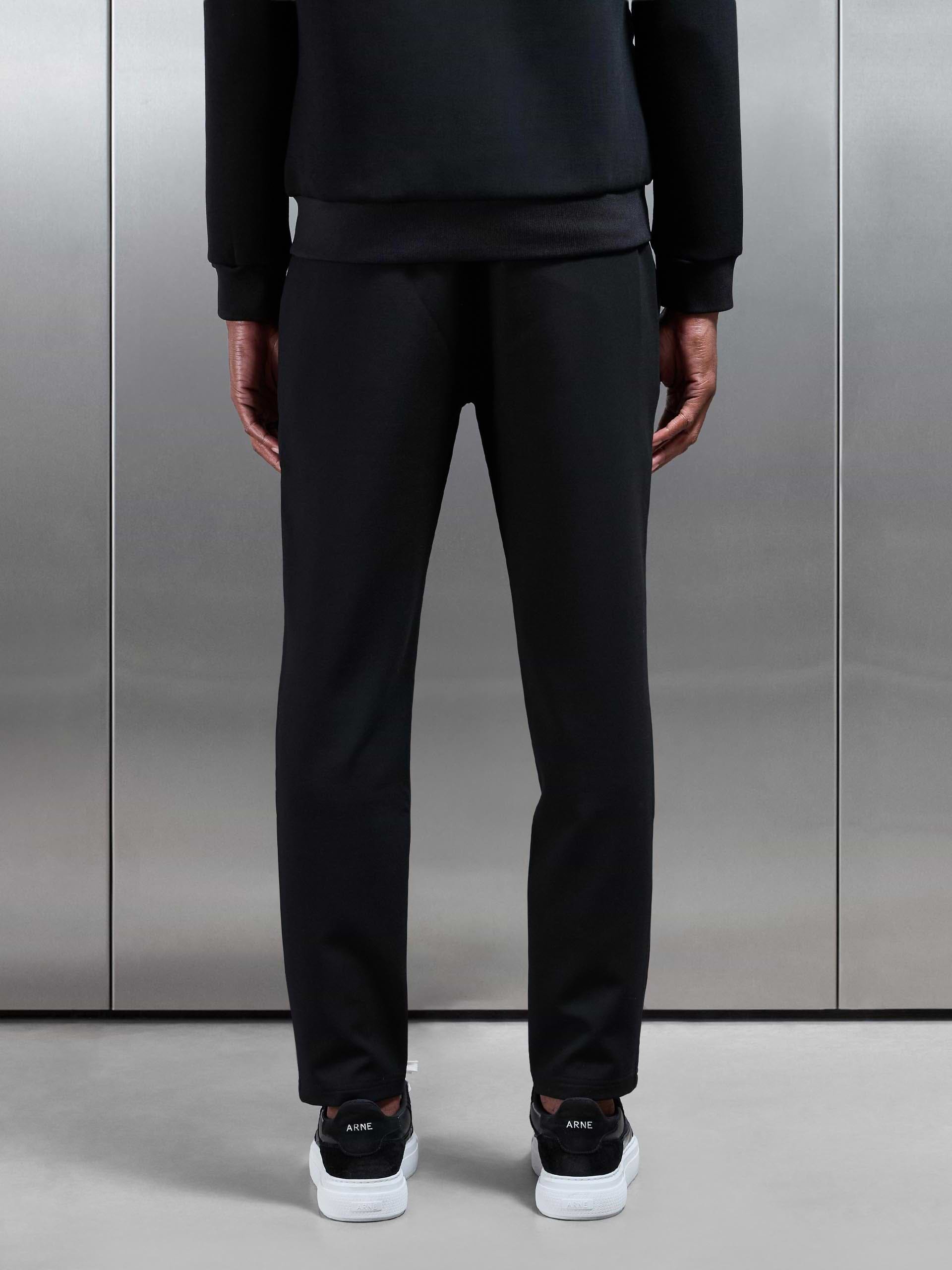 Smart Casual Jogger in Black