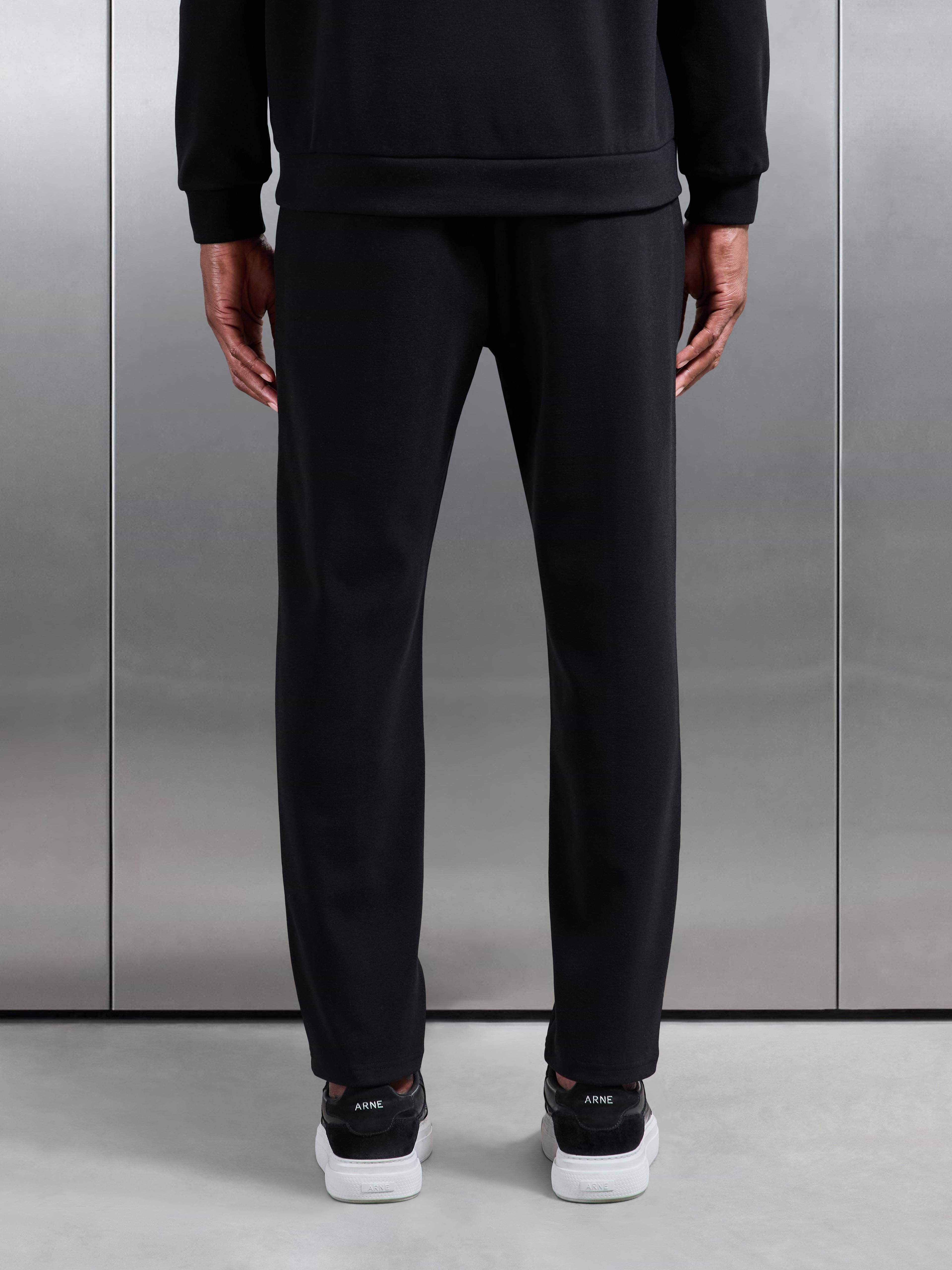 Slim Fit Knitted Jogger in Black