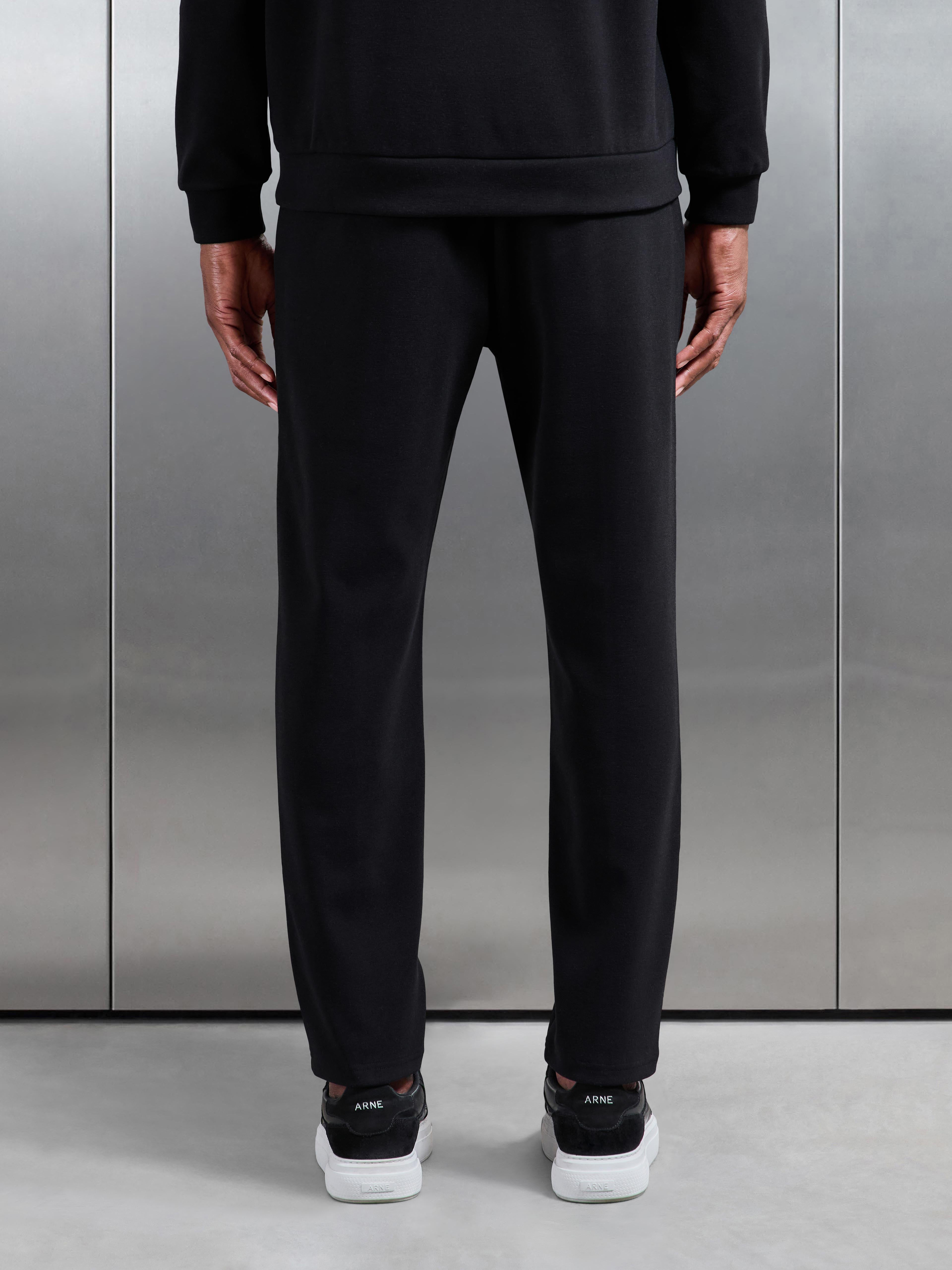 Slim Fit Knitted Jogger in Black