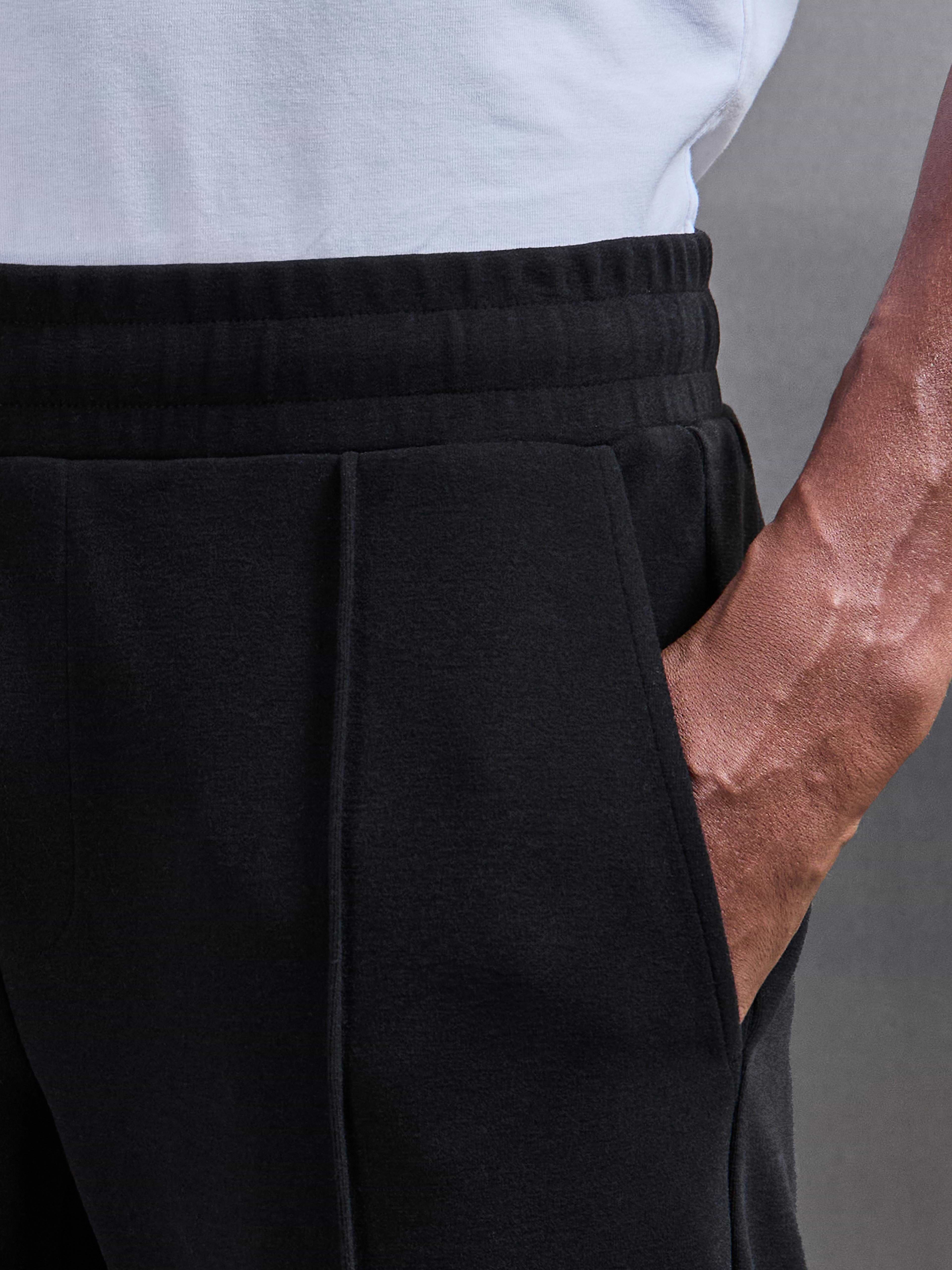 Slim Fit Knitted Jogger in Black