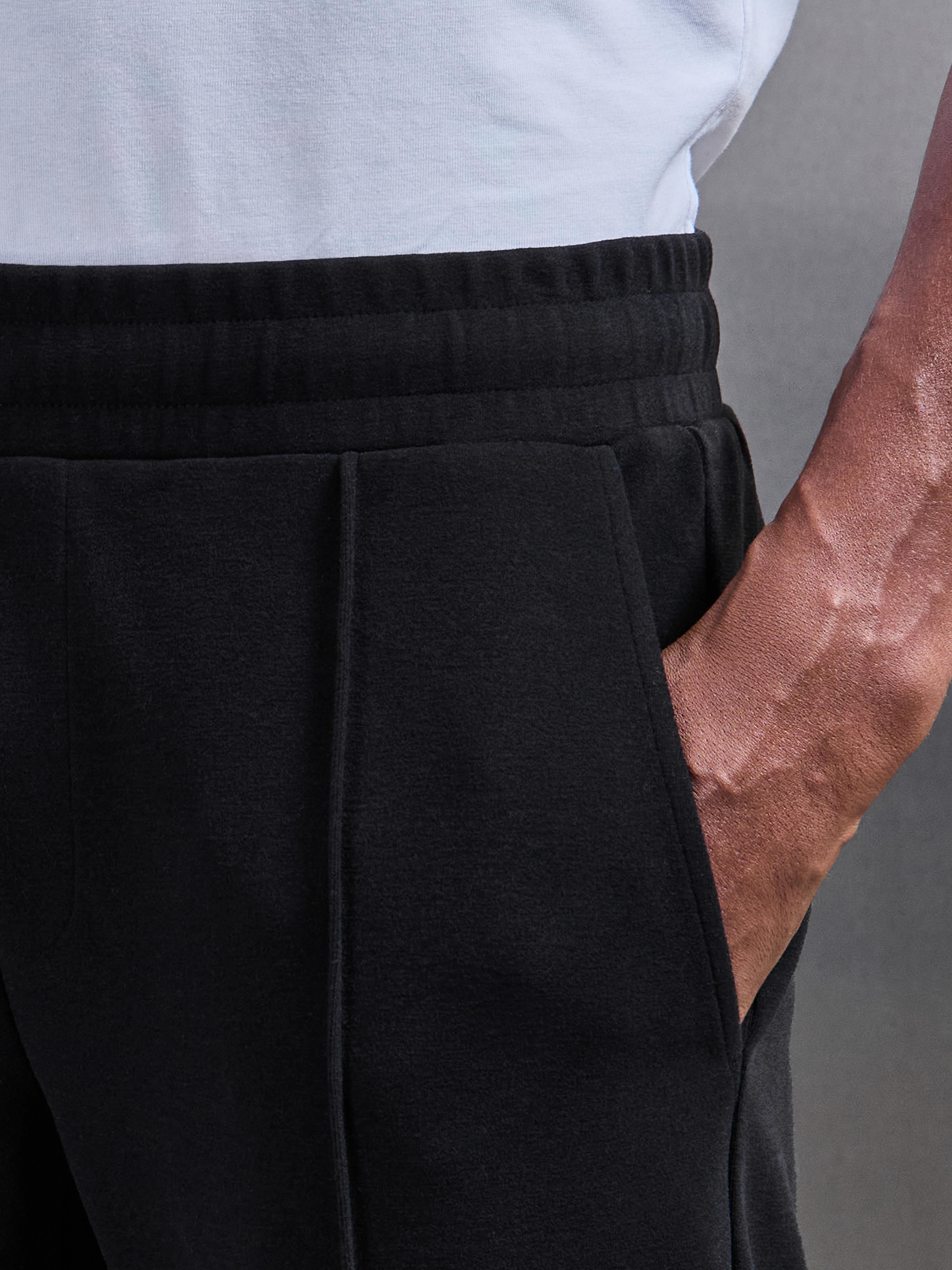 Slim Fit Knitted Jogger in Black