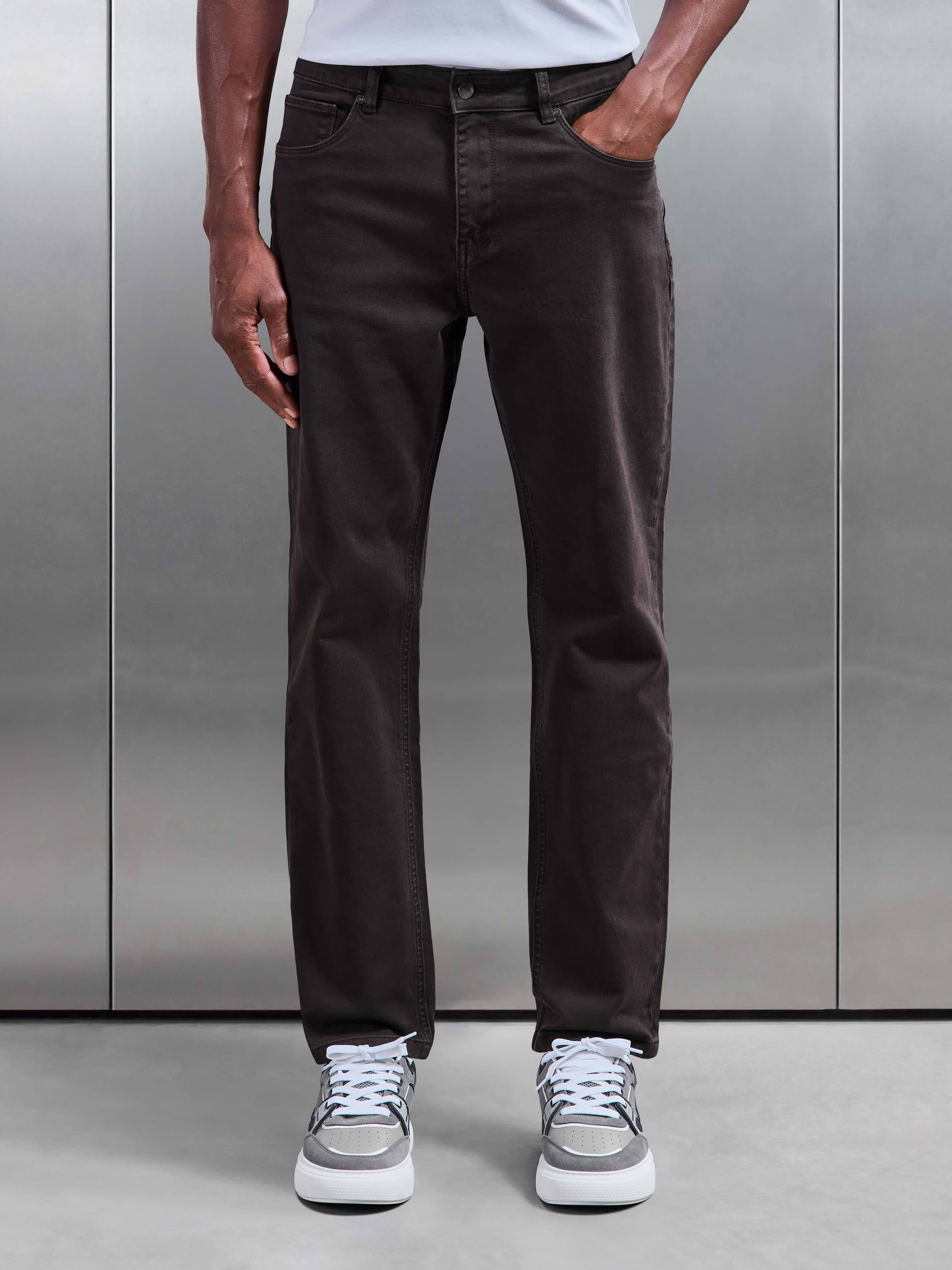 Straight Leg Denim Jeans in Solid Brown
