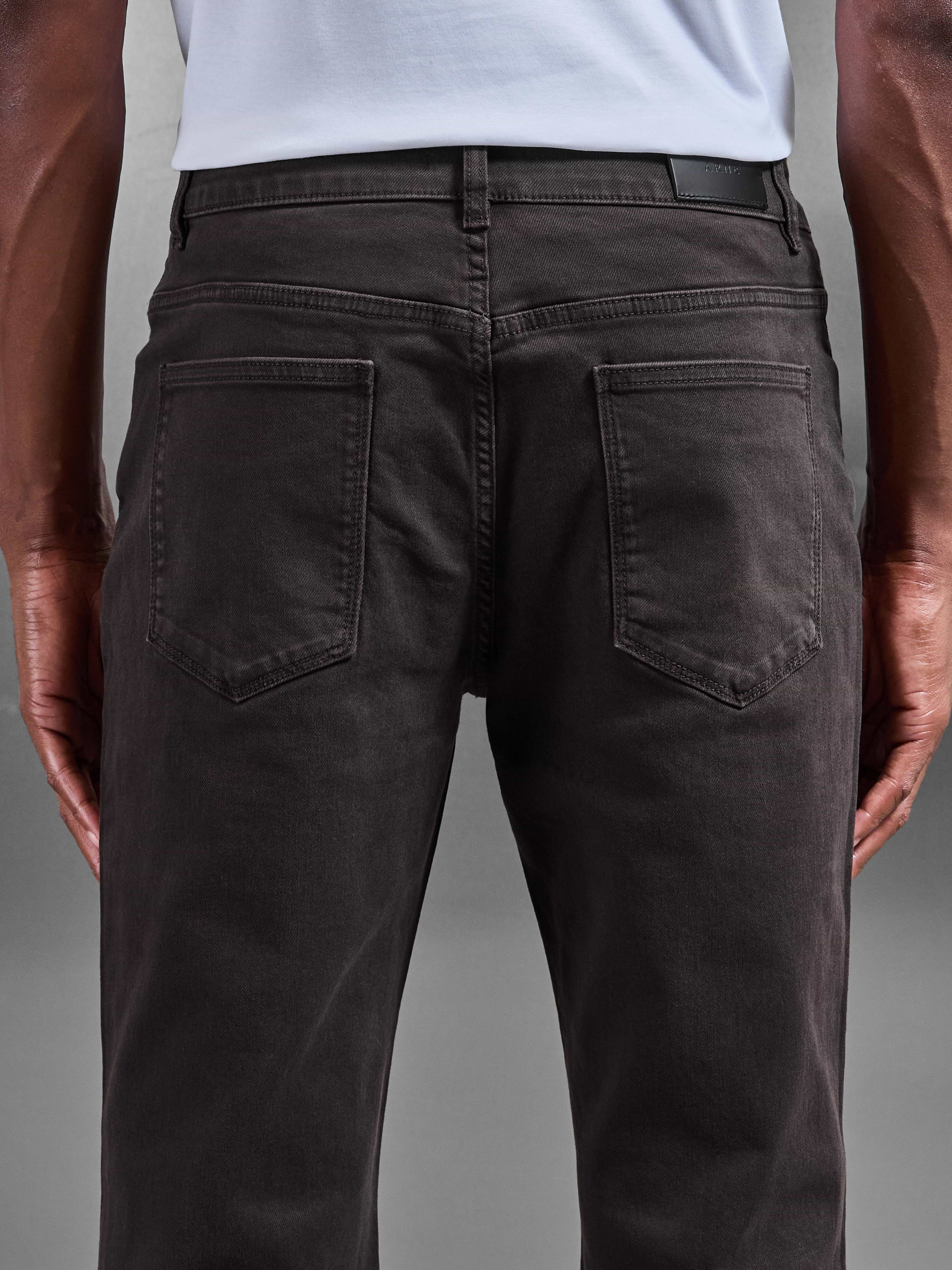 Straight Leg Denim Jeans in Solid Brown