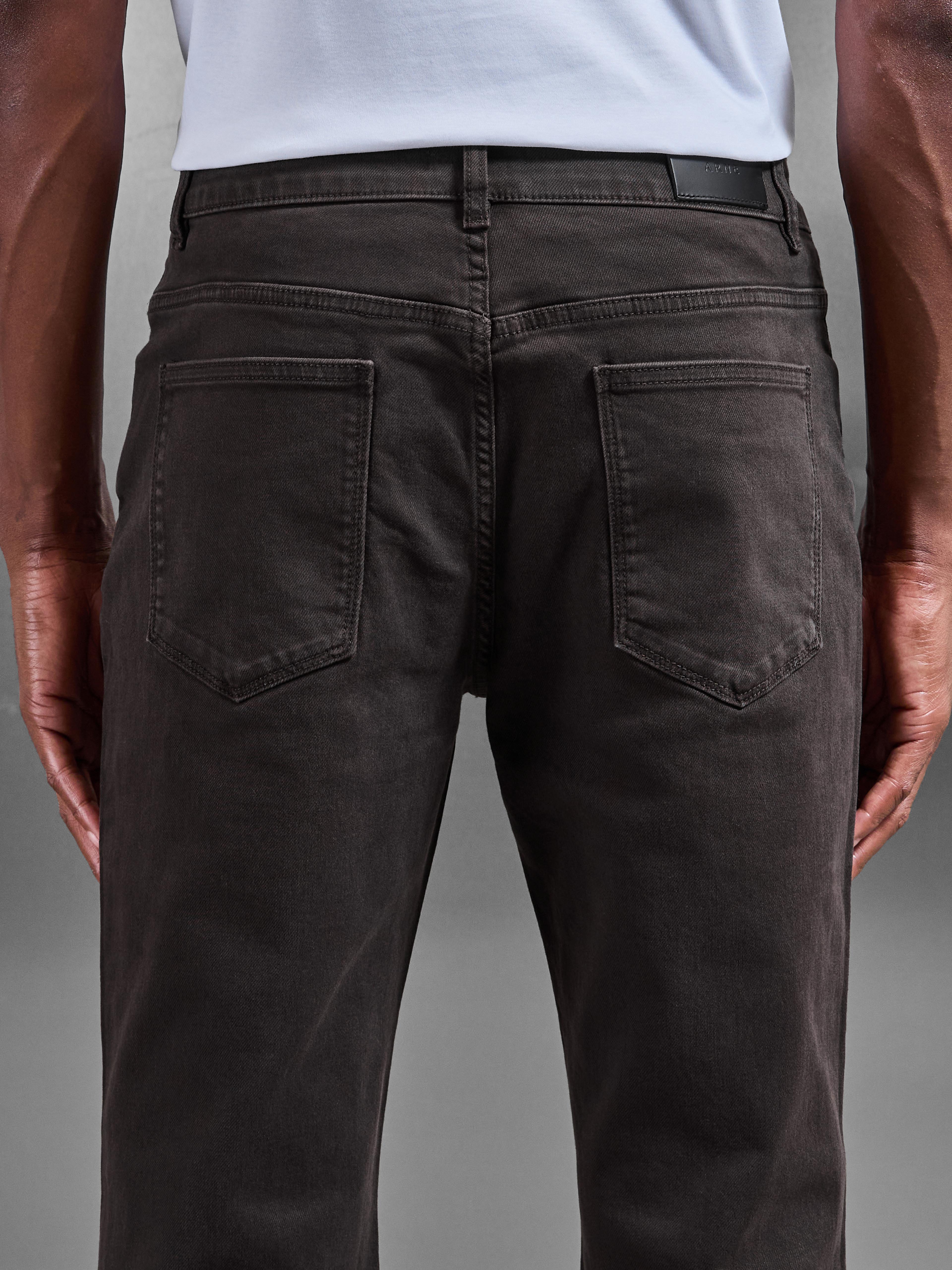 Straight Leg Denim Jeans in Solid Brown