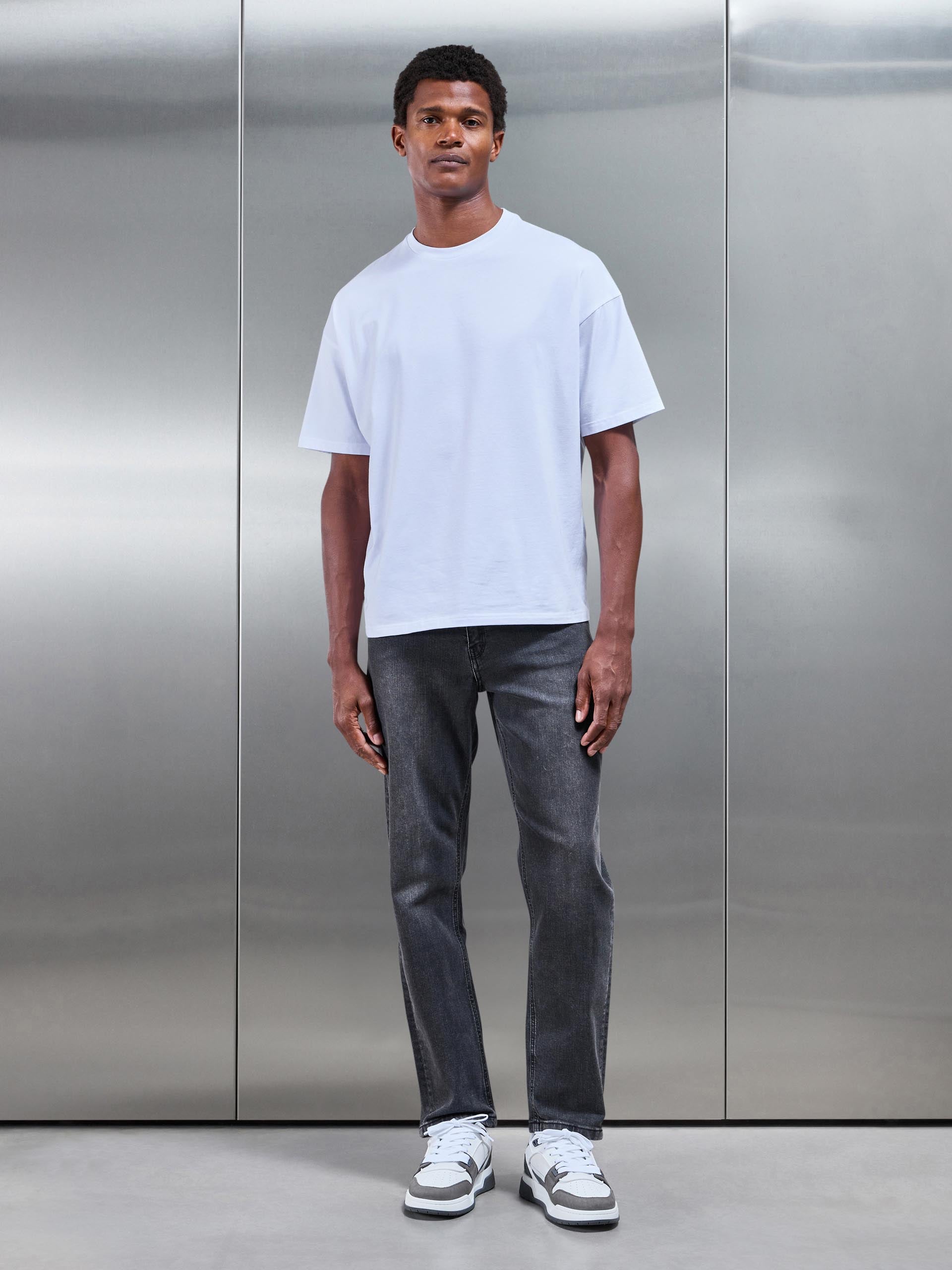 Straight Leg Denim Jeans in Grey Wash