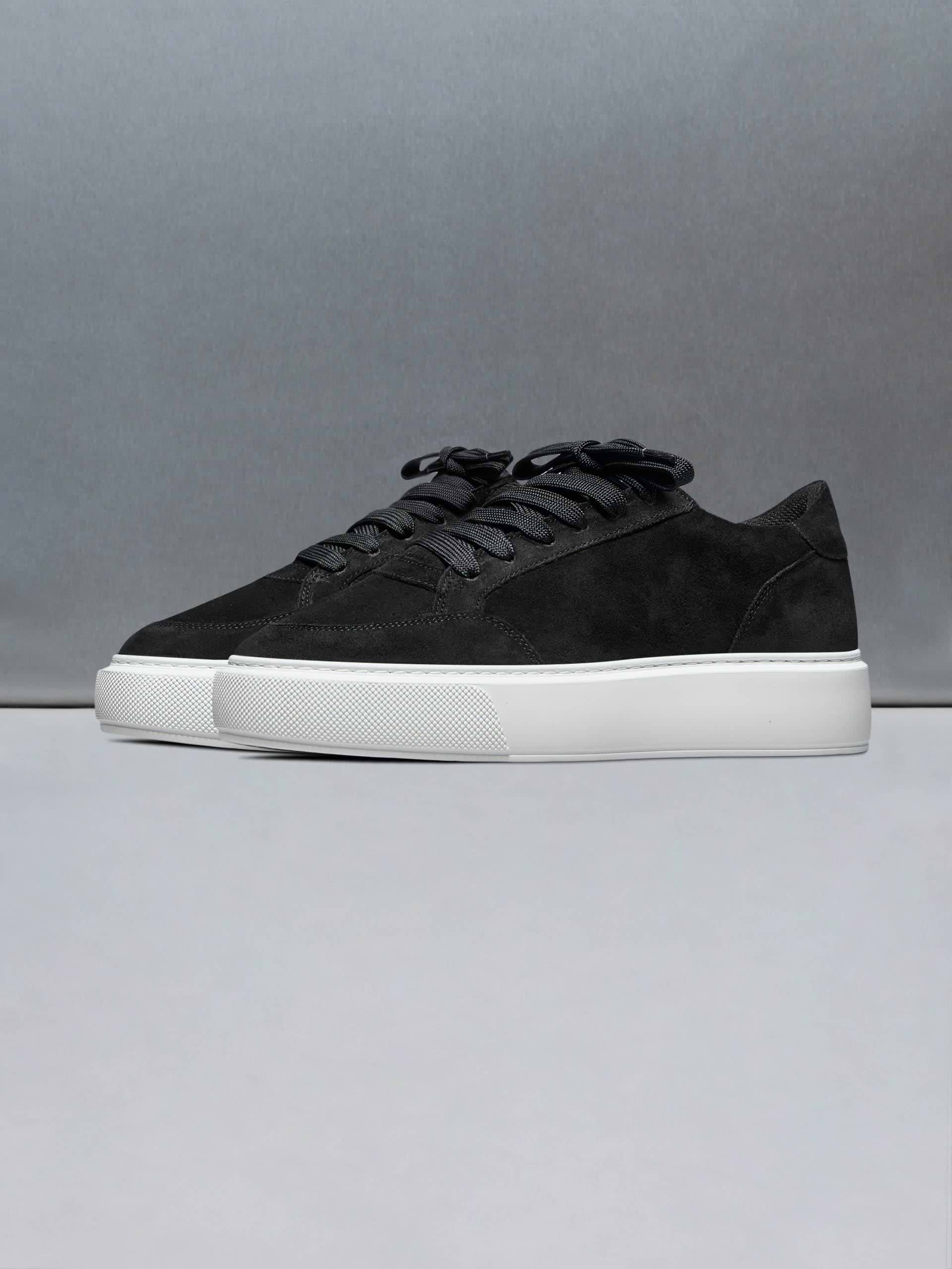 Suede Court 2.0 Trainer in Black