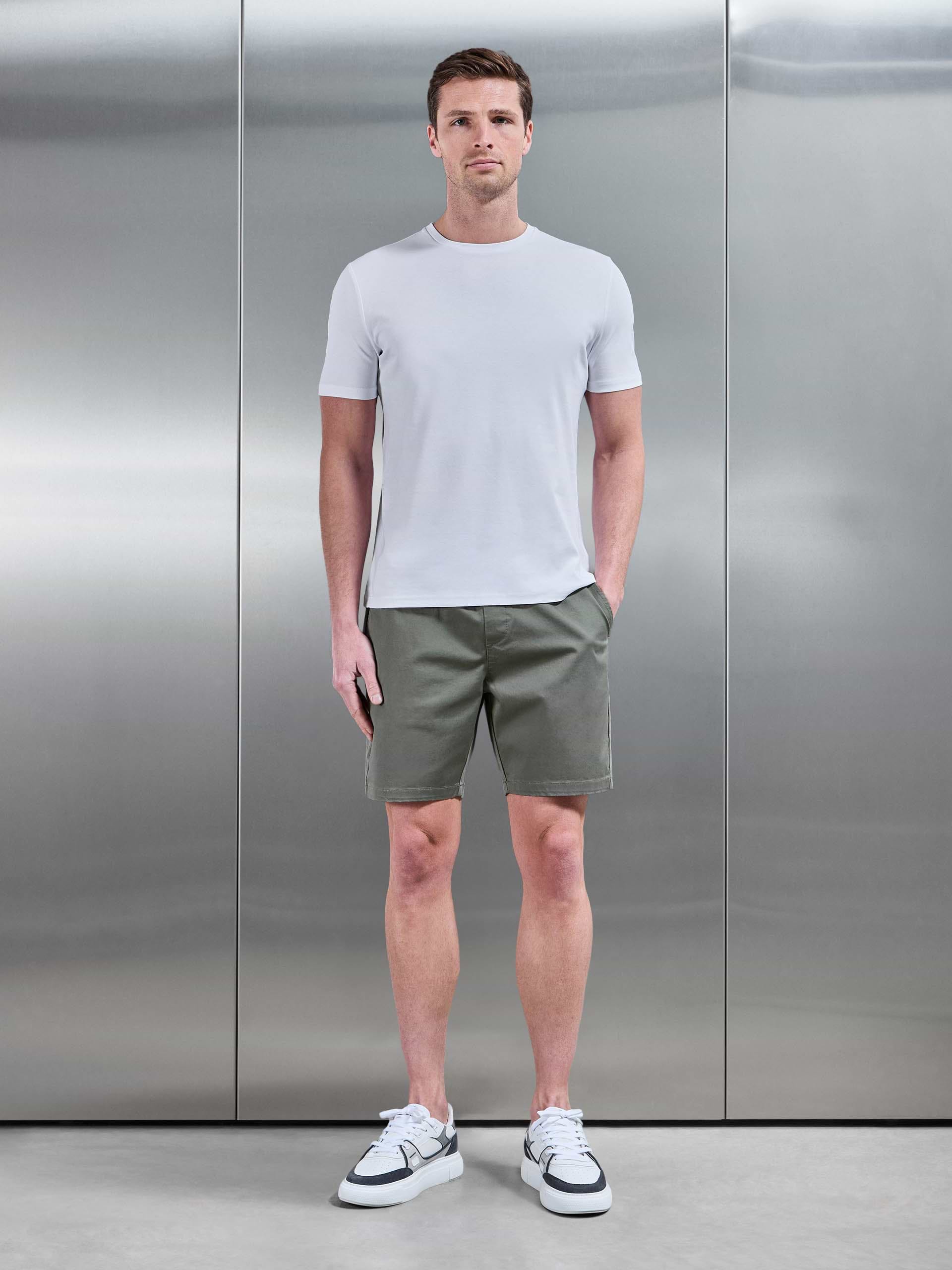 Tailored Chino Drawstring Short in Olive