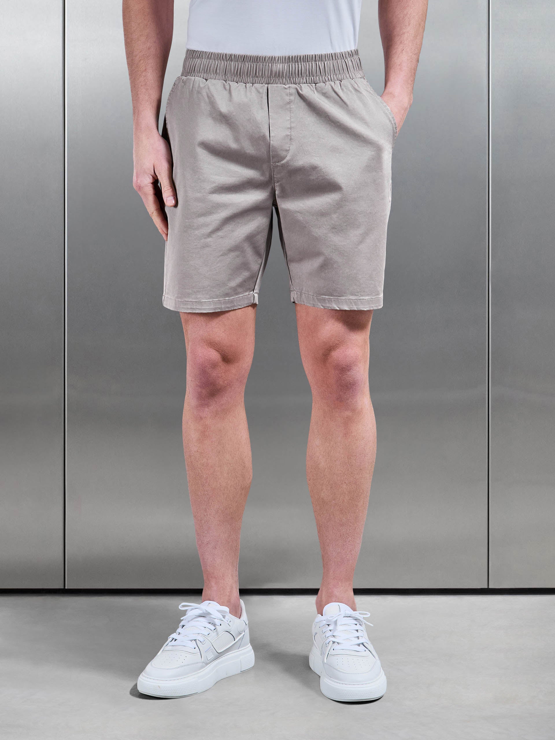 Tailored Chino Drawstring Short in Taupe