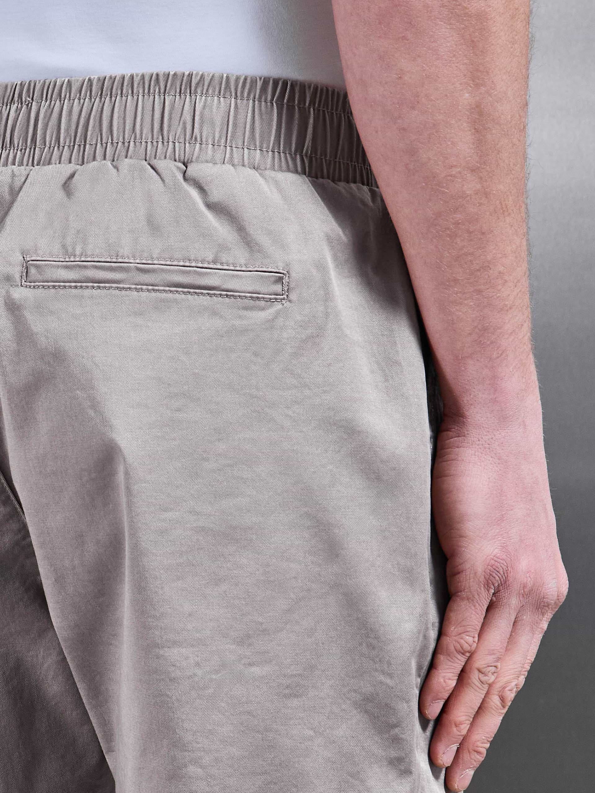 Tailored Chino Drawstring Short in Taupe