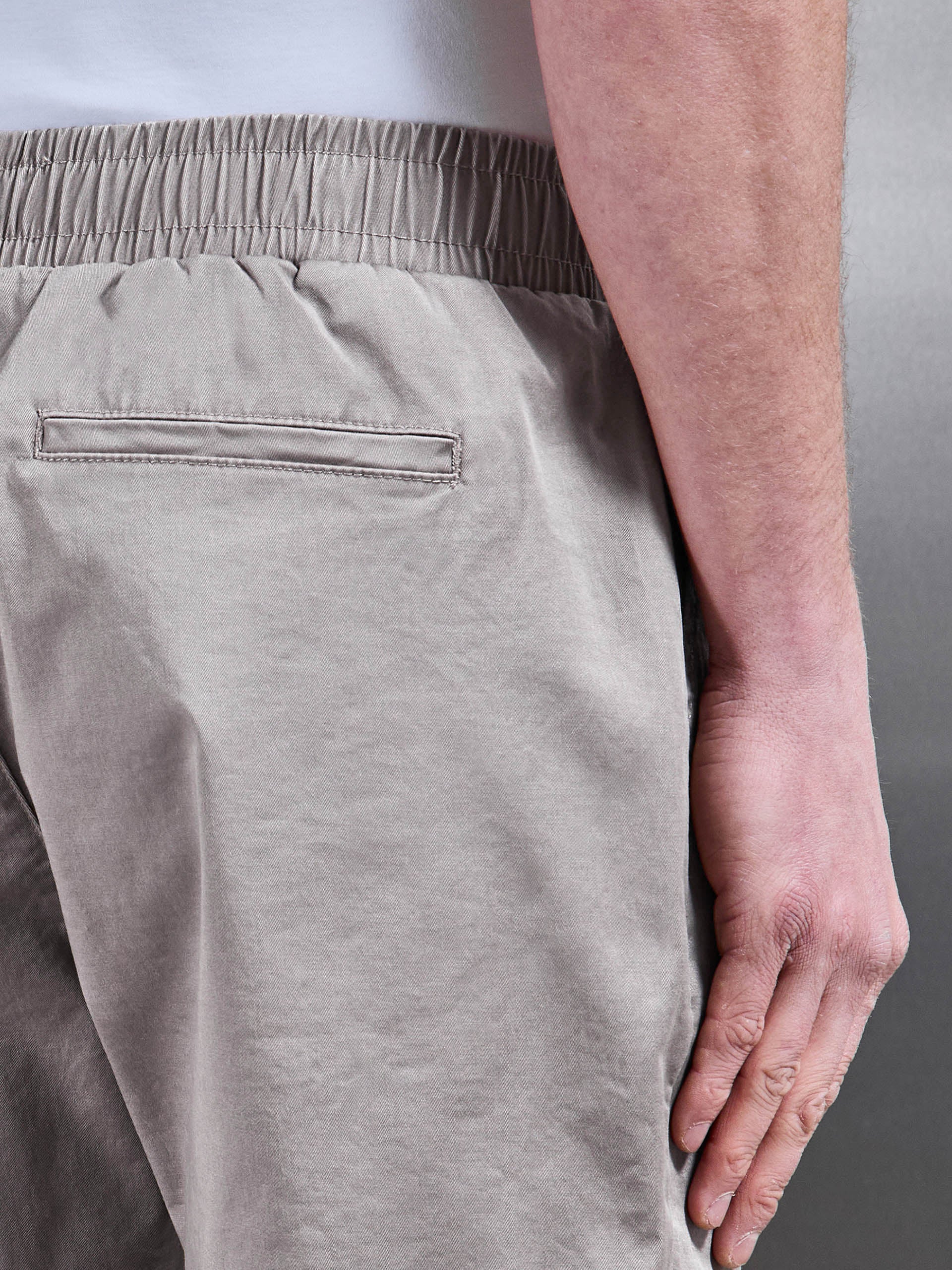 Tailored Chino Drawstring Short in Taupe