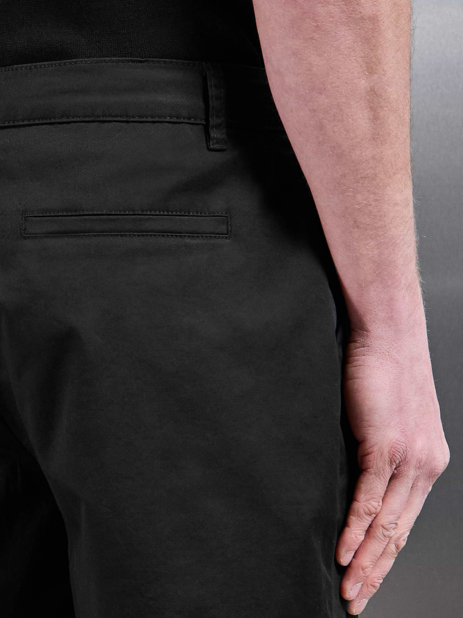 Tailored Chino Short in Black