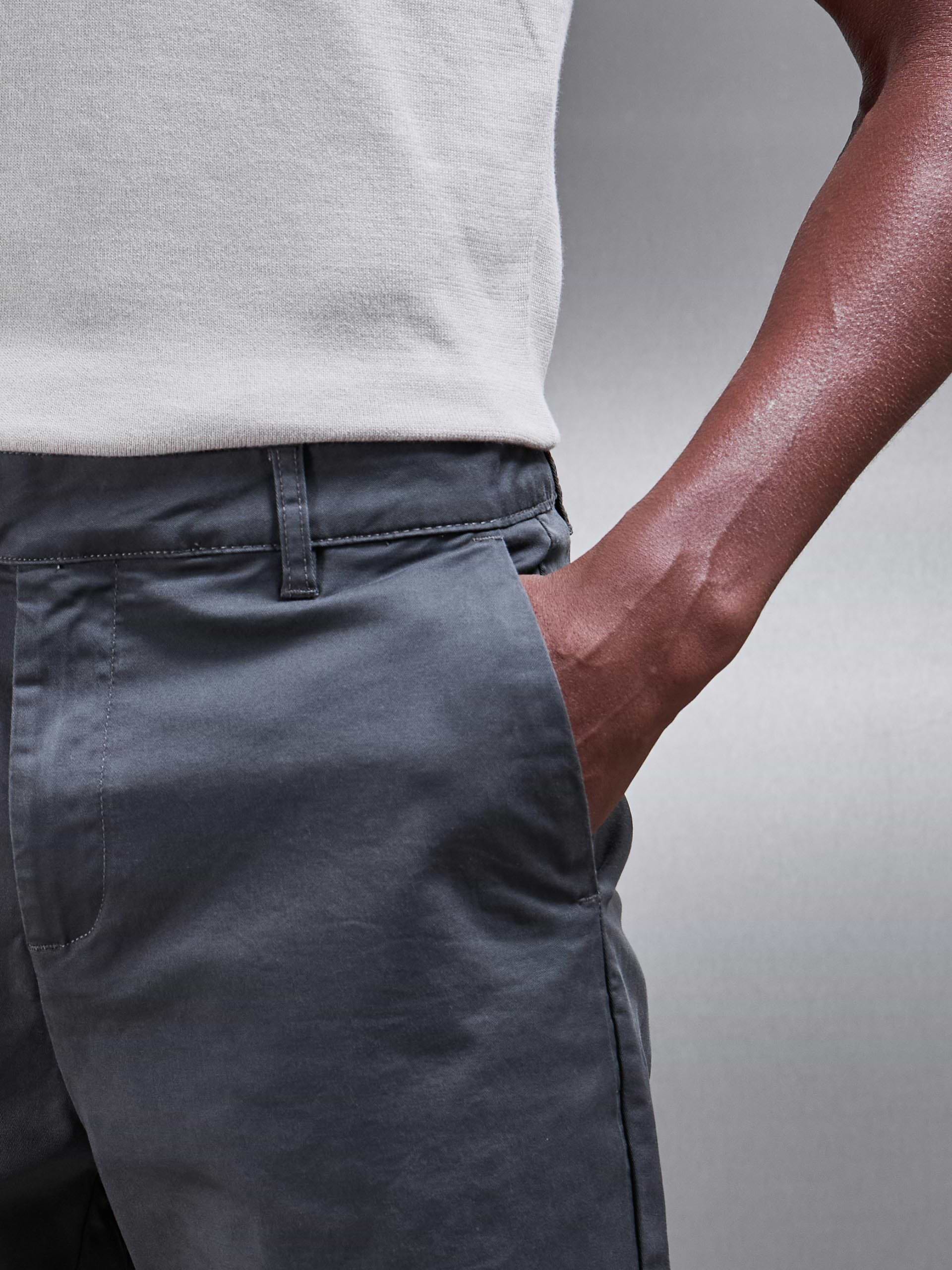 Slim Chino Short in Grey