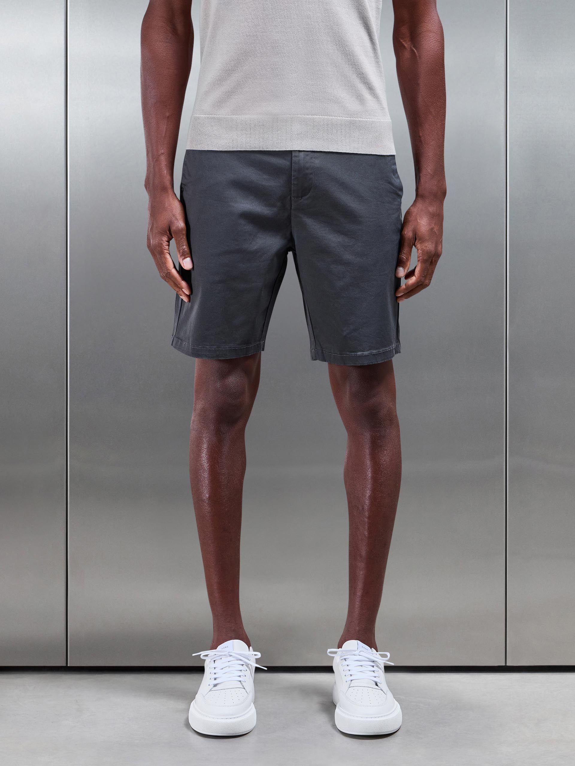 Slim Chino Short in Grey