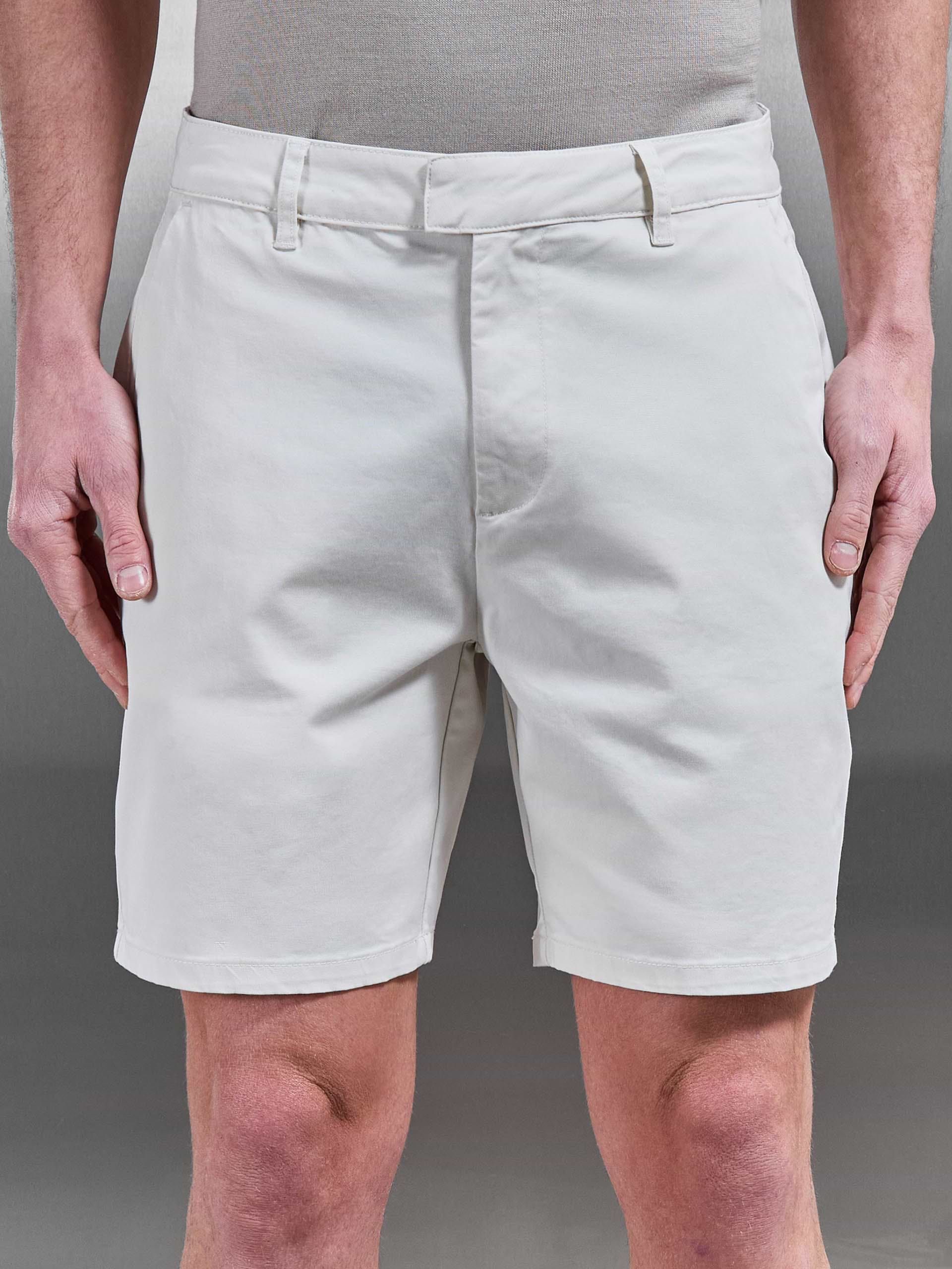 Tailored Chino Short in Off White