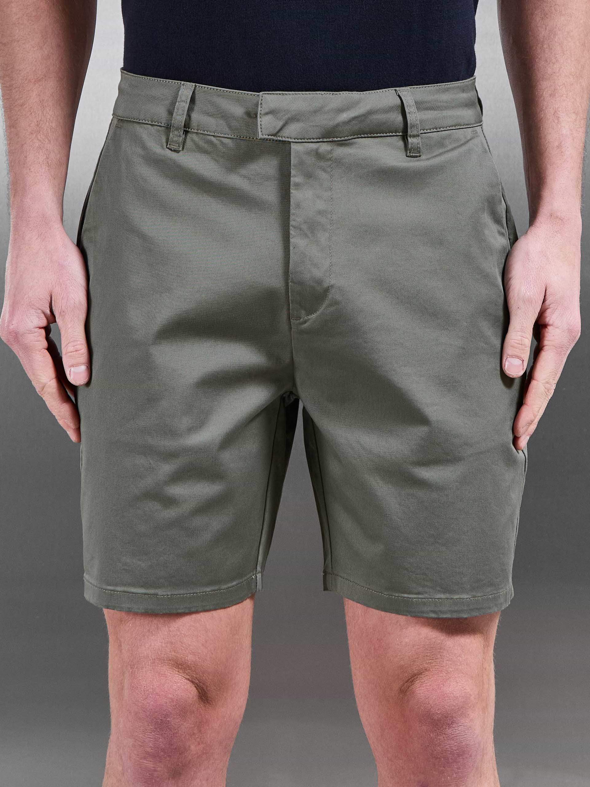 Tailored Chino Short in Olive