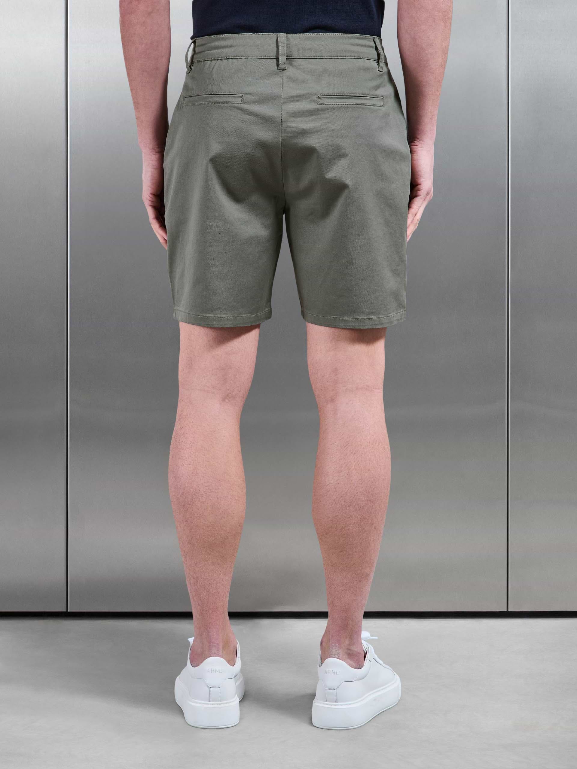 Tailored Chino Short in Olive
