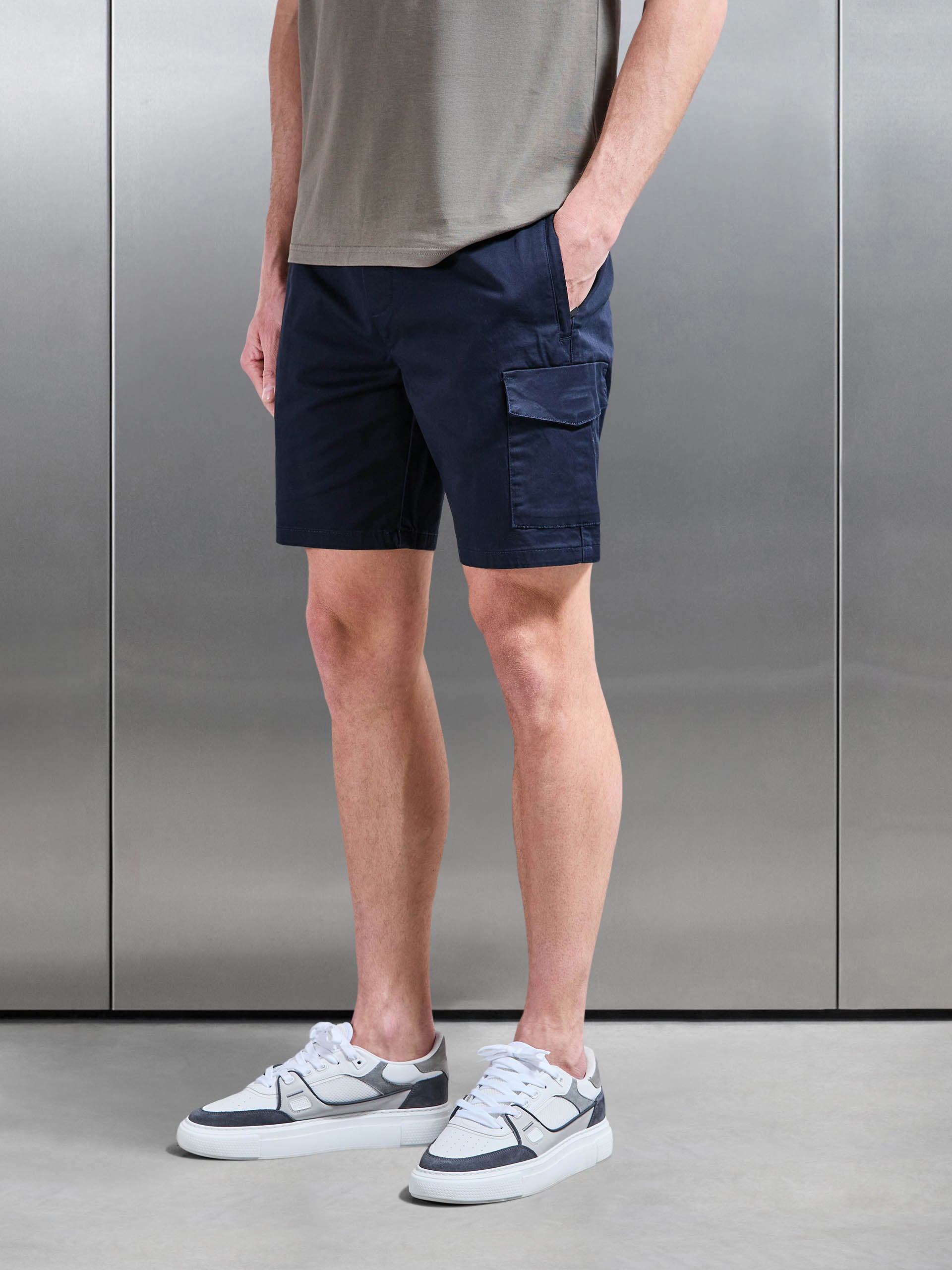 Tailored Drawstring Cargo Short in Navy
