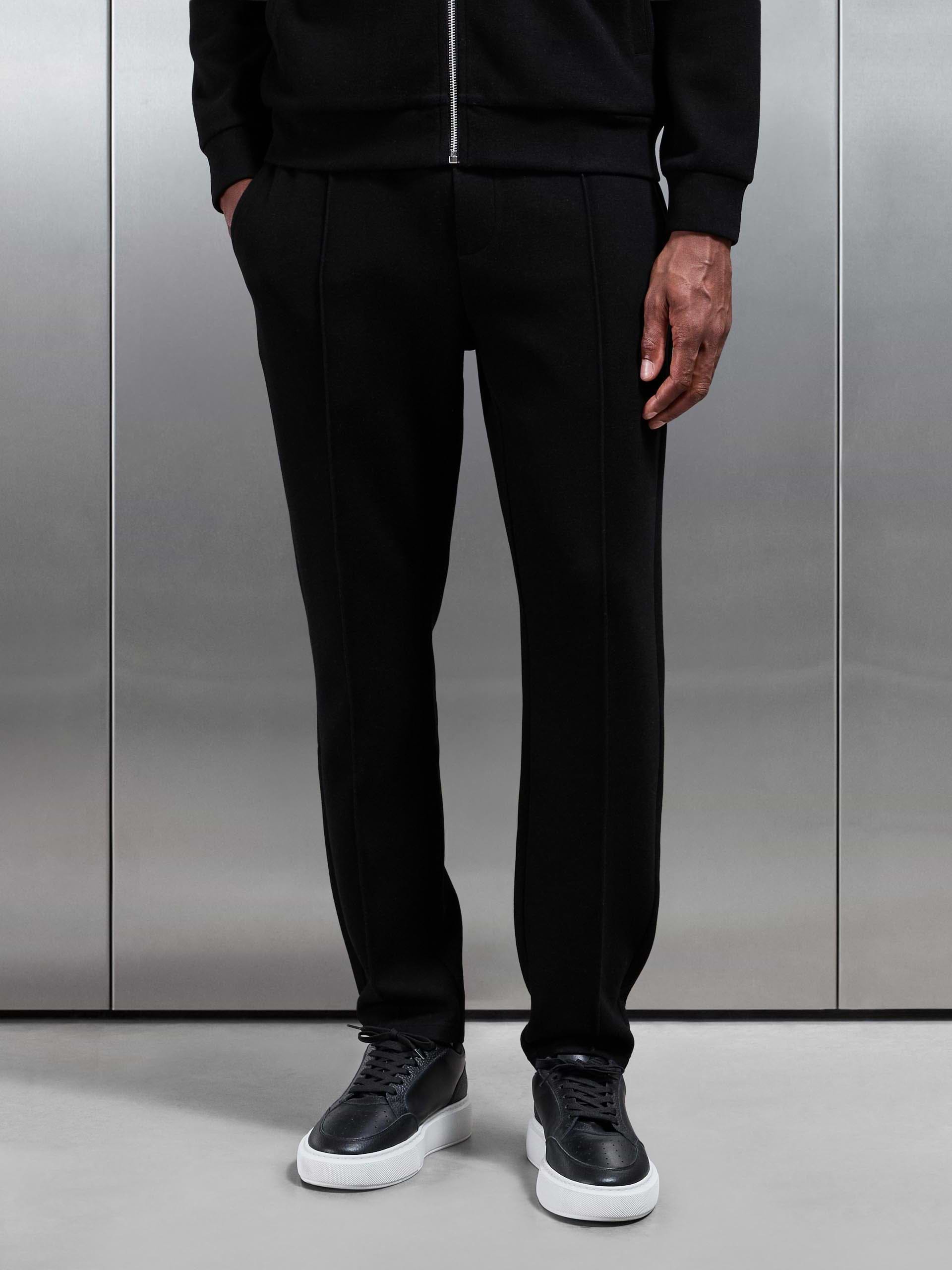 Tailored Knitted Jogger in Black