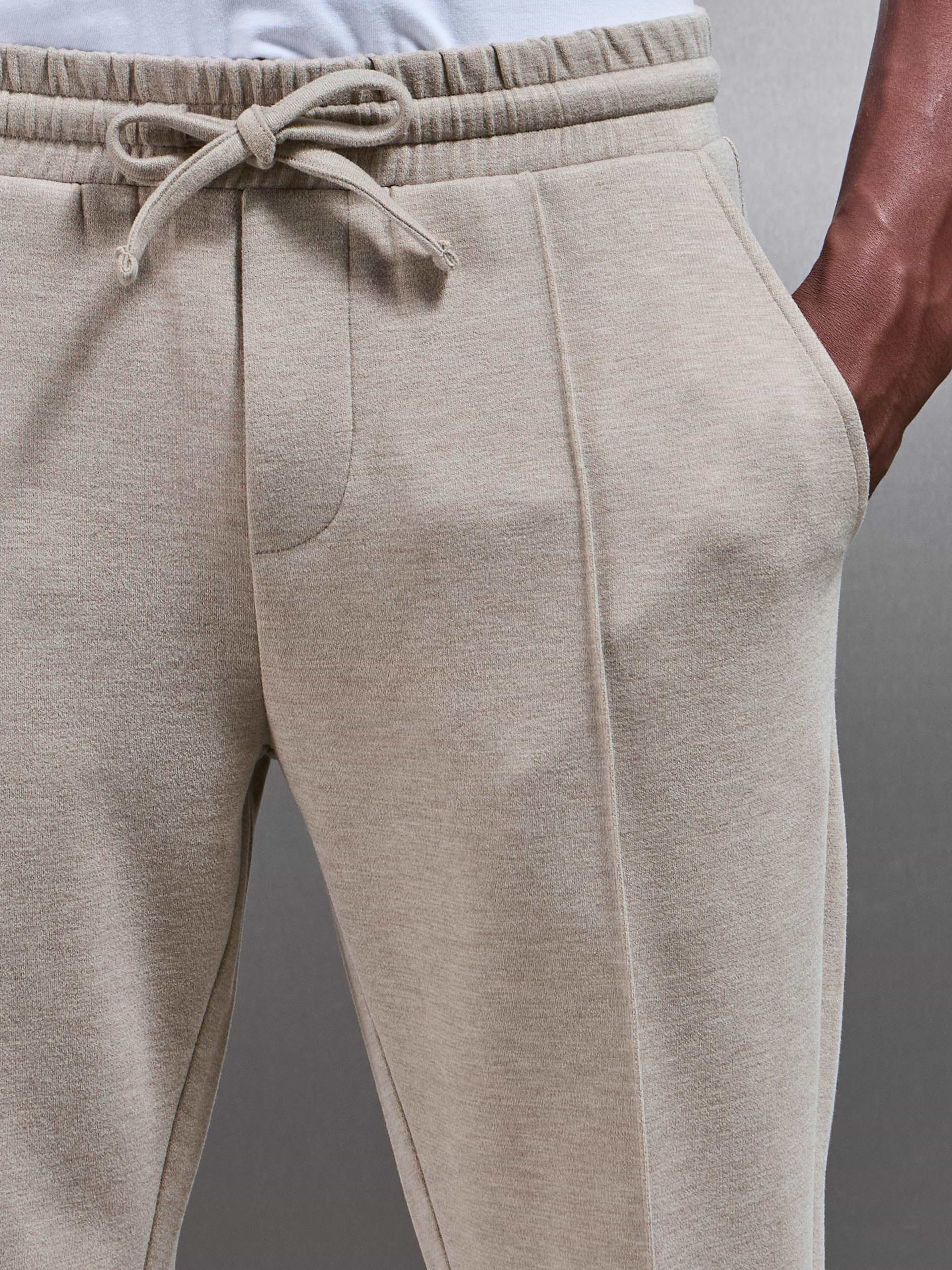 Tailored Knitted Jogger in Stone