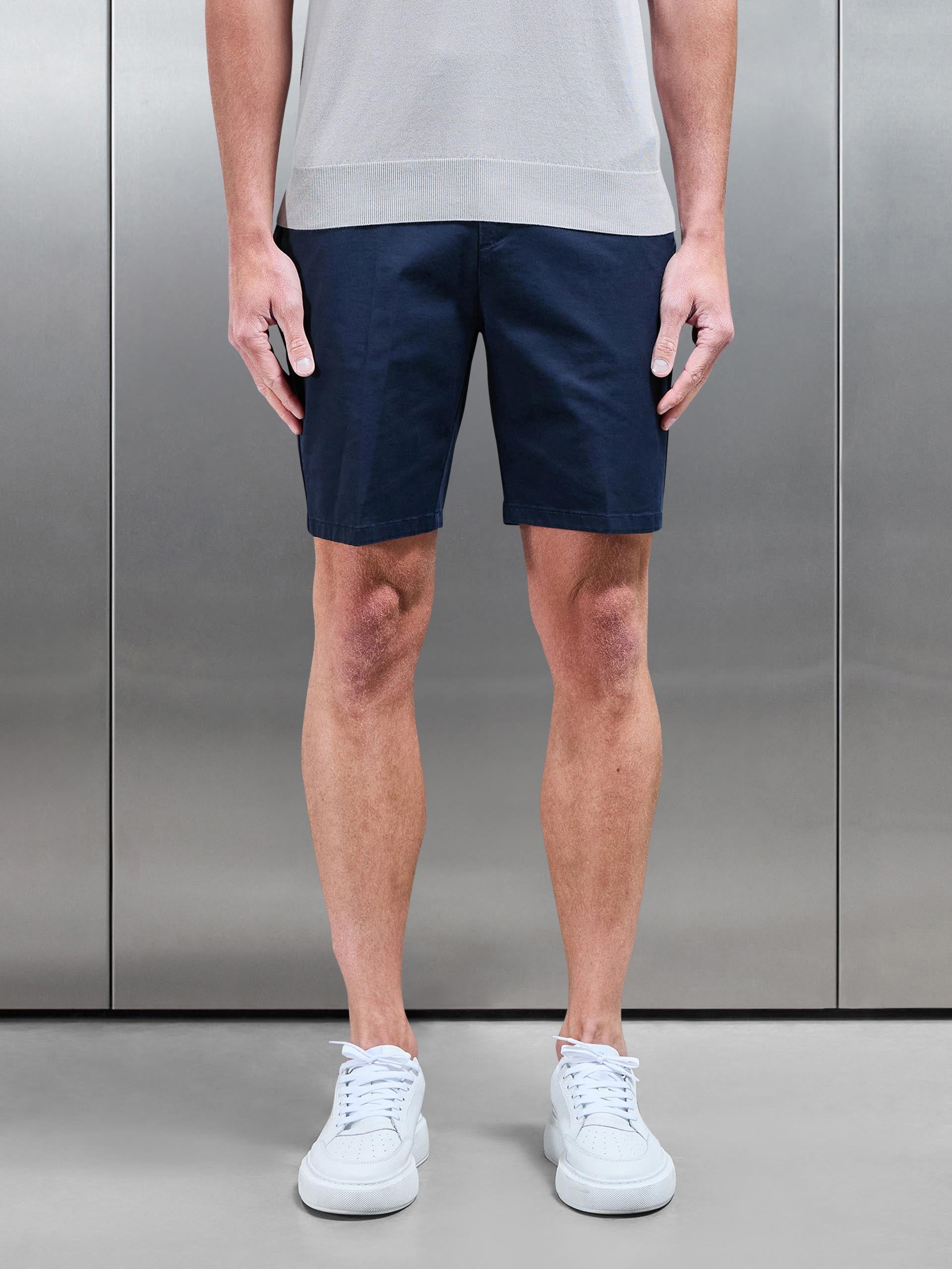 Side Adjuster Chino Short in Navy