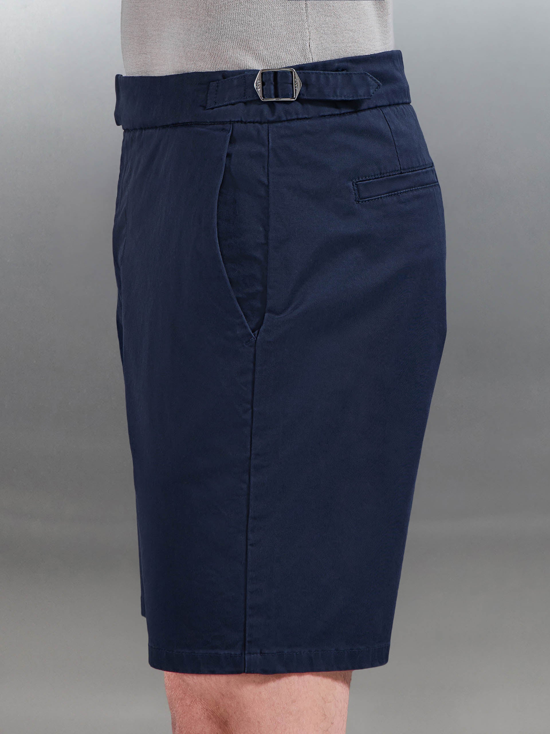 Tailored Side Adjuster Chino Short in Navy
