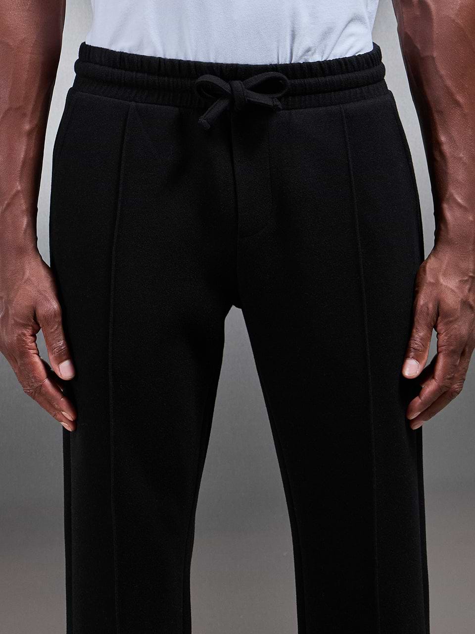 Tailored Knitted Jogger in Black