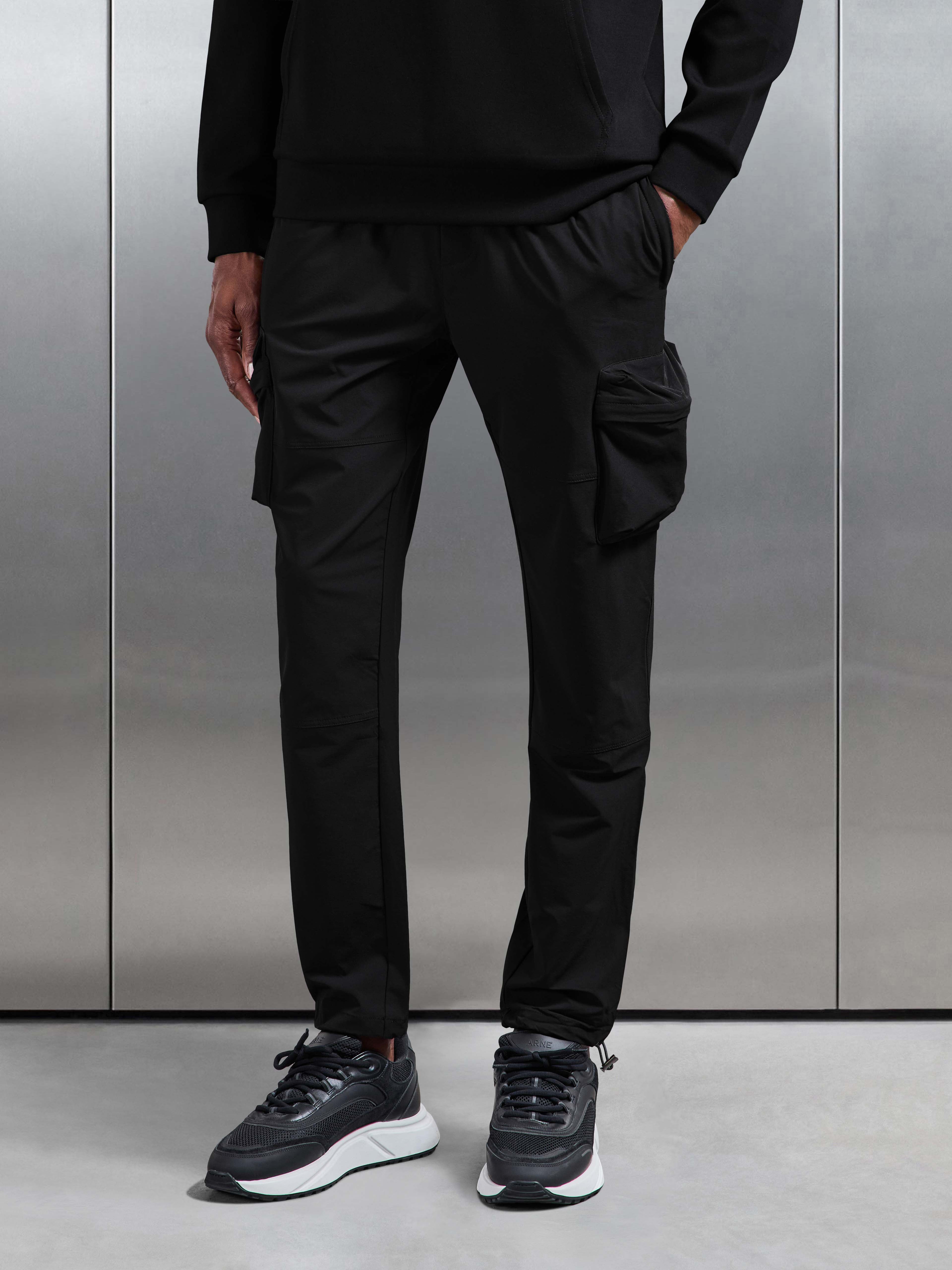 Technical 3D Cargo Pant in Black