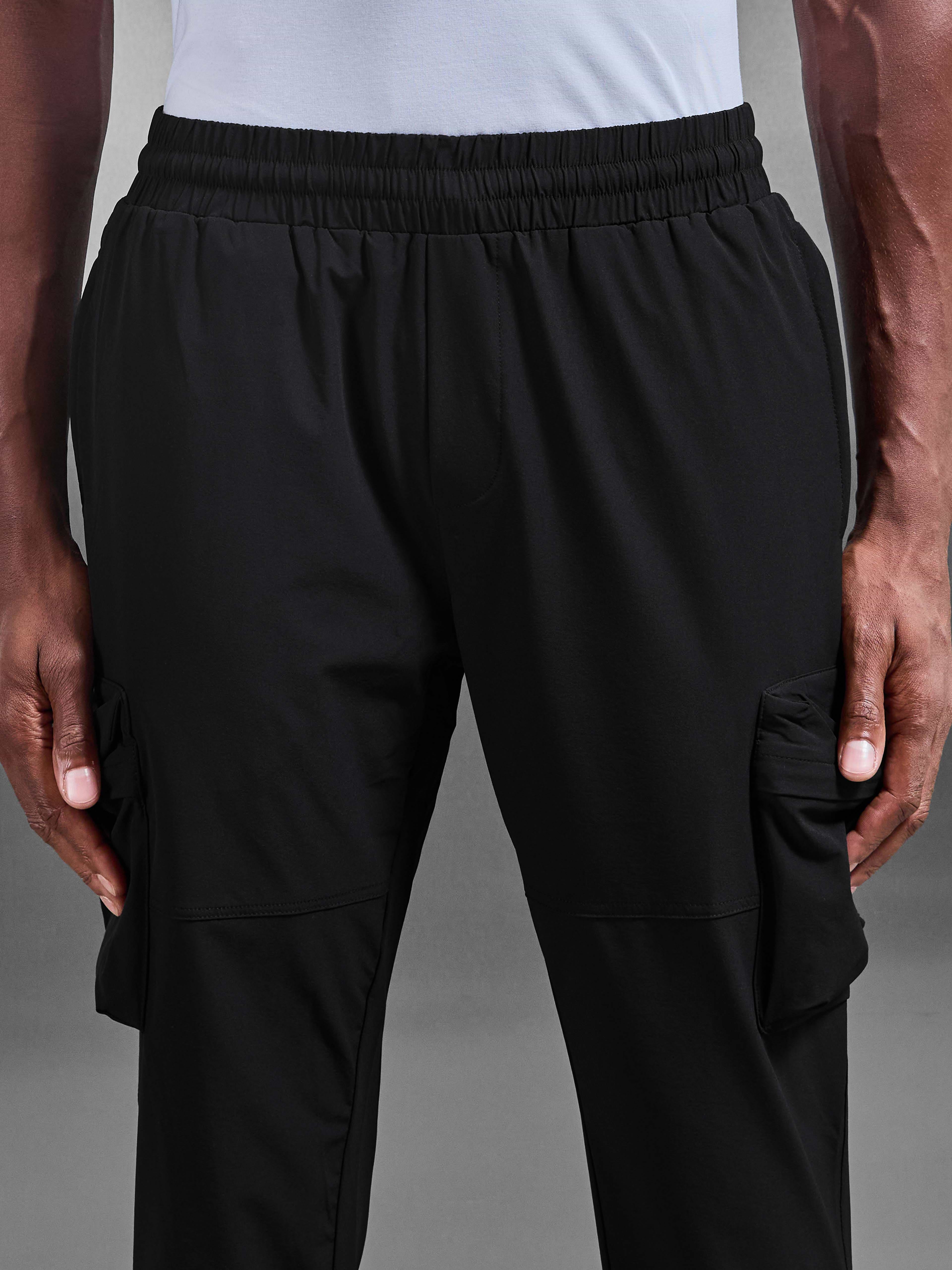 Technical 3D Cargo Pant in Black
