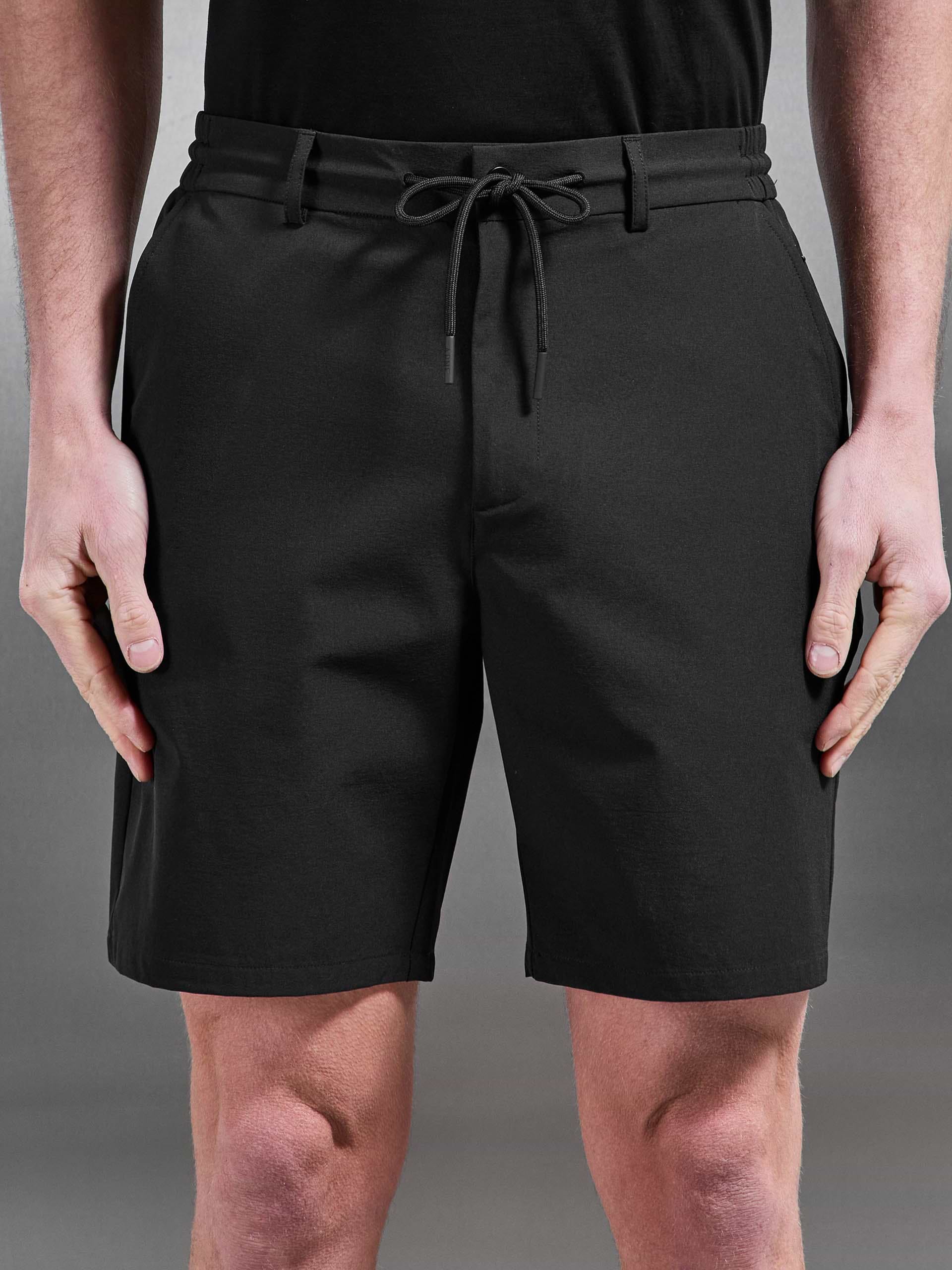 Technical Stretch Chino Short in Black