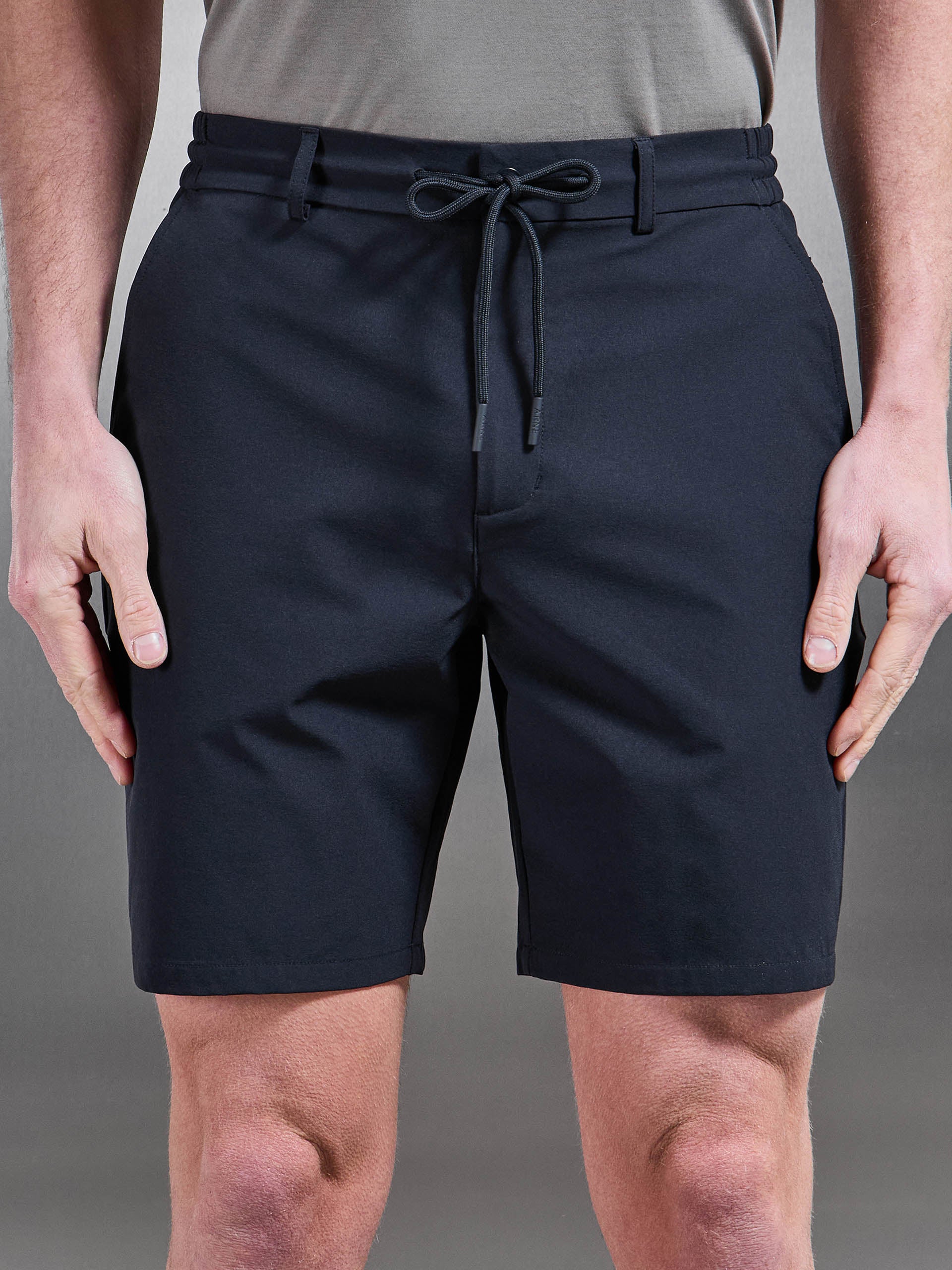 Technical Stretch Chino Short in Navy